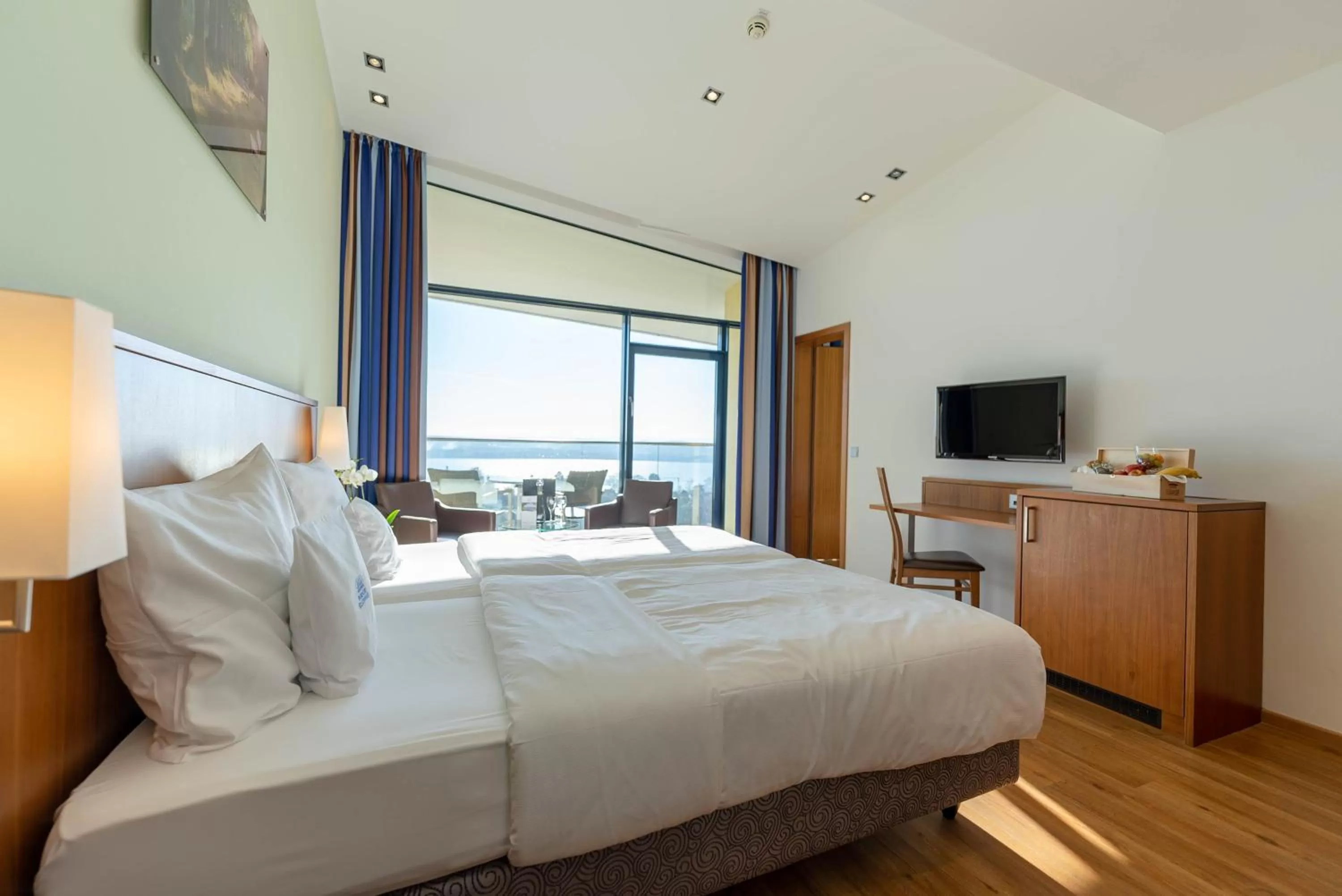 Bed in Parkhotel St.Leonhard