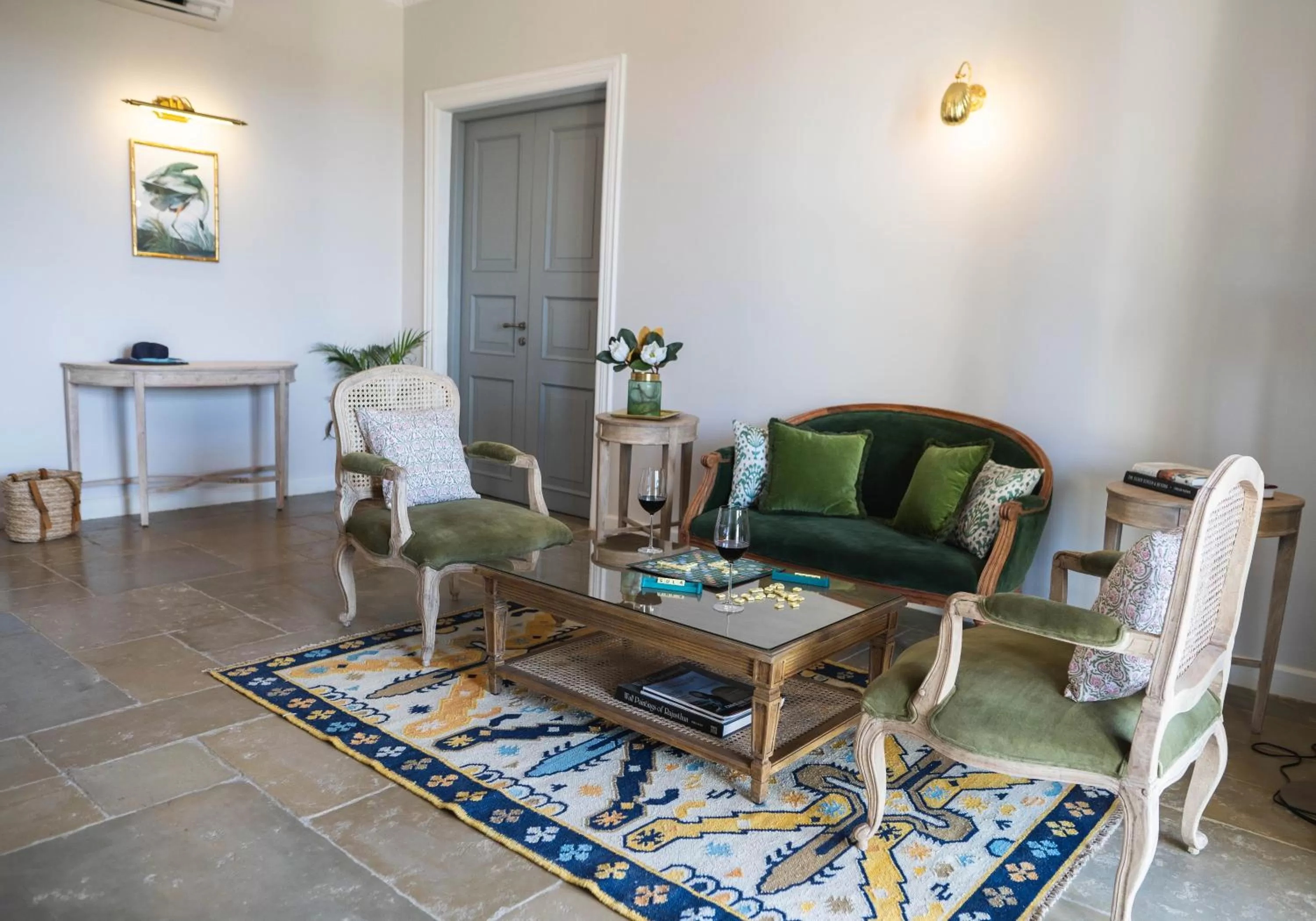 Living room, Seating Area in The Source At Sula