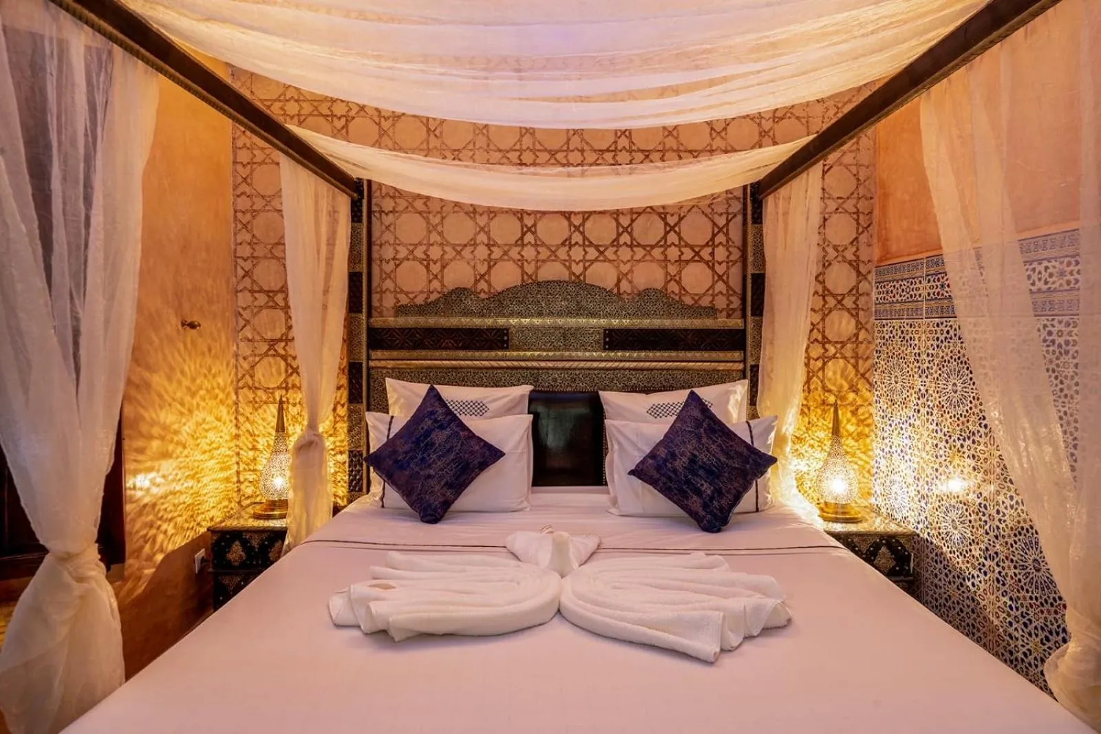 Bed in Riad Rêves D'orient & Spa