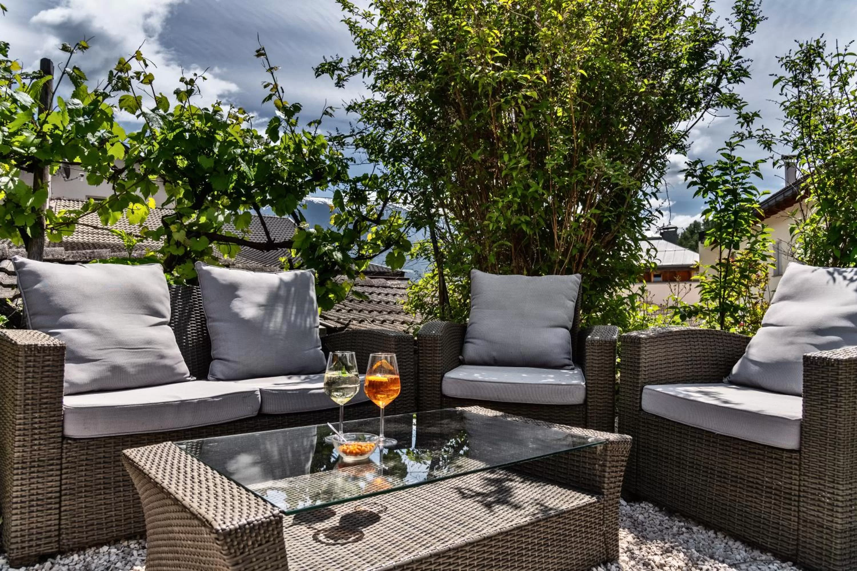 Lounge or bar in Hotel Villa Mayr Rooms & Suites