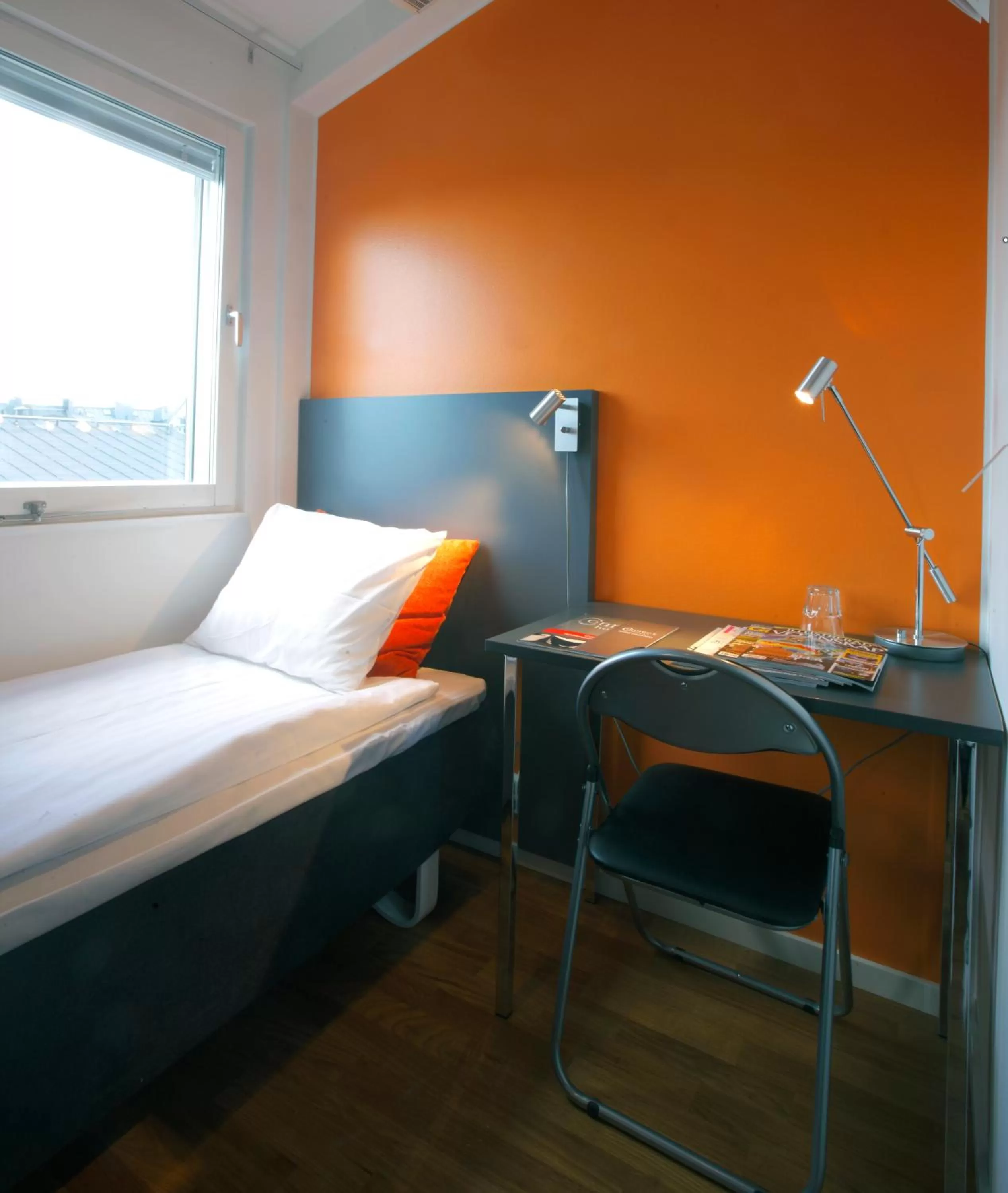 Bed in Connect Hotel City