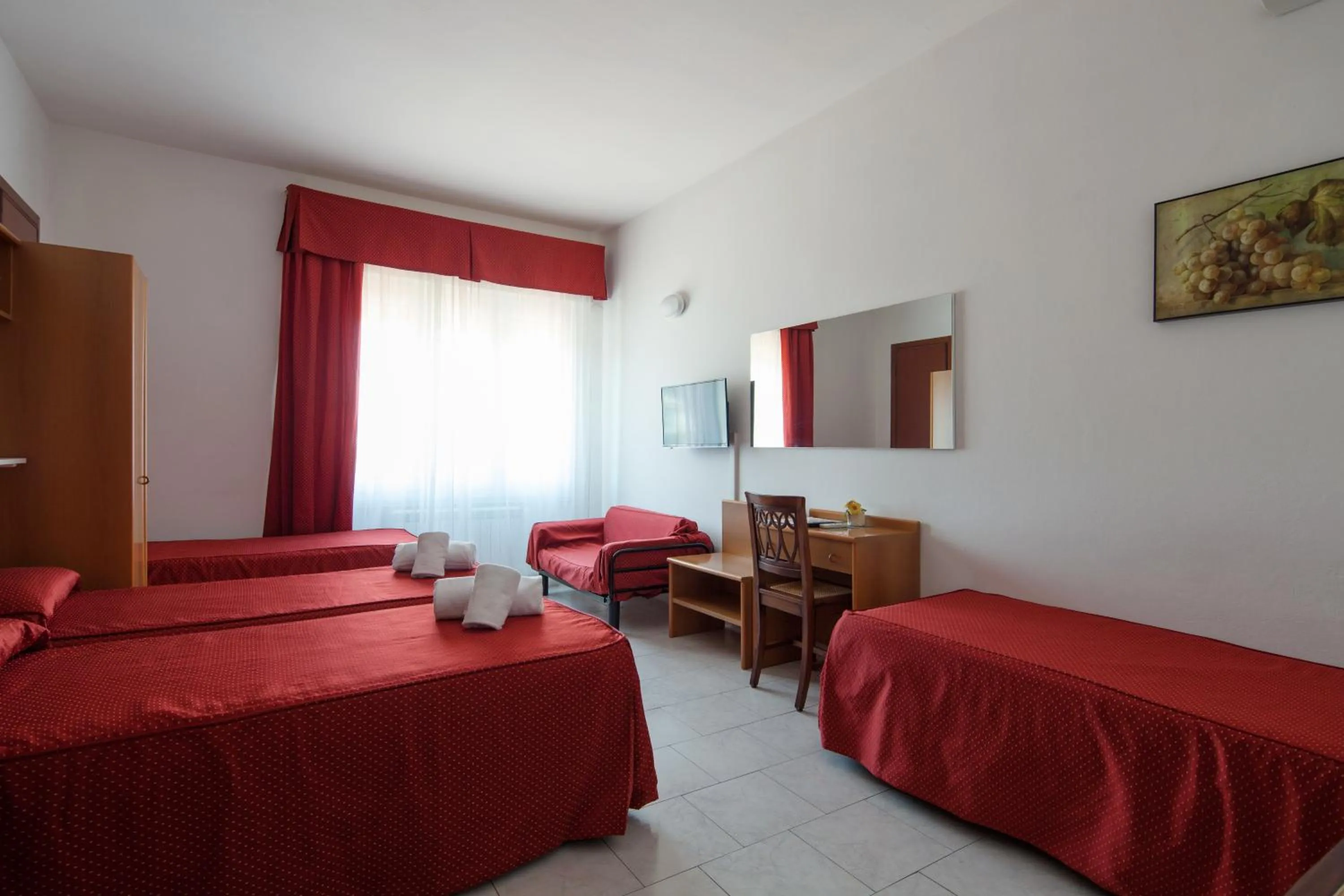 View (from property/room), Bed in Hotel Nella