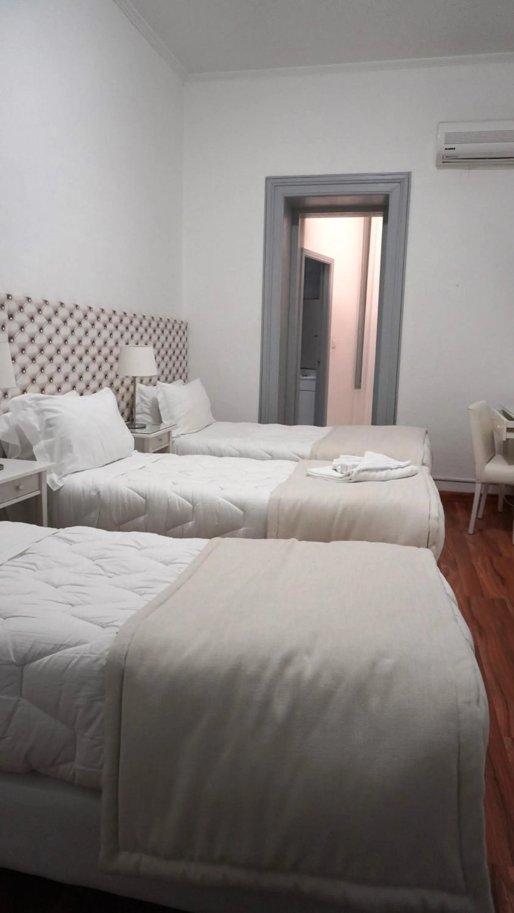 Bed in Hotel Senhor de Matosinhos