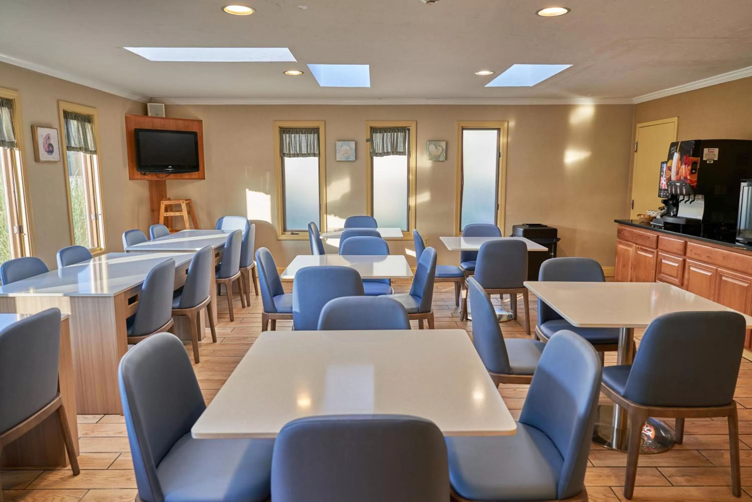 Breakfast in All Seasons Resort, Trademark Collection by Wyndham