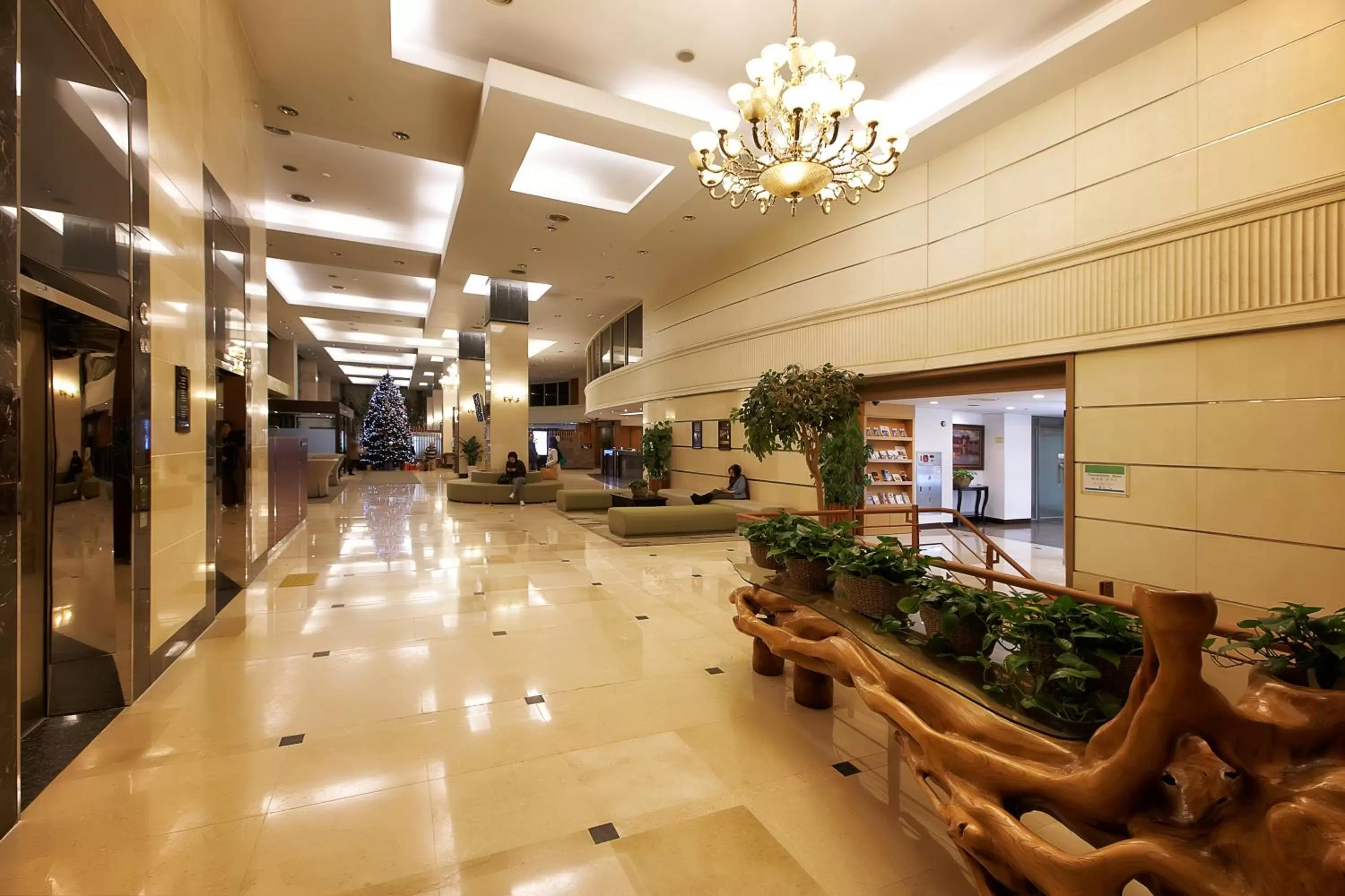 Lobby or reception in Best Western Premier Incheon Airport Hotel