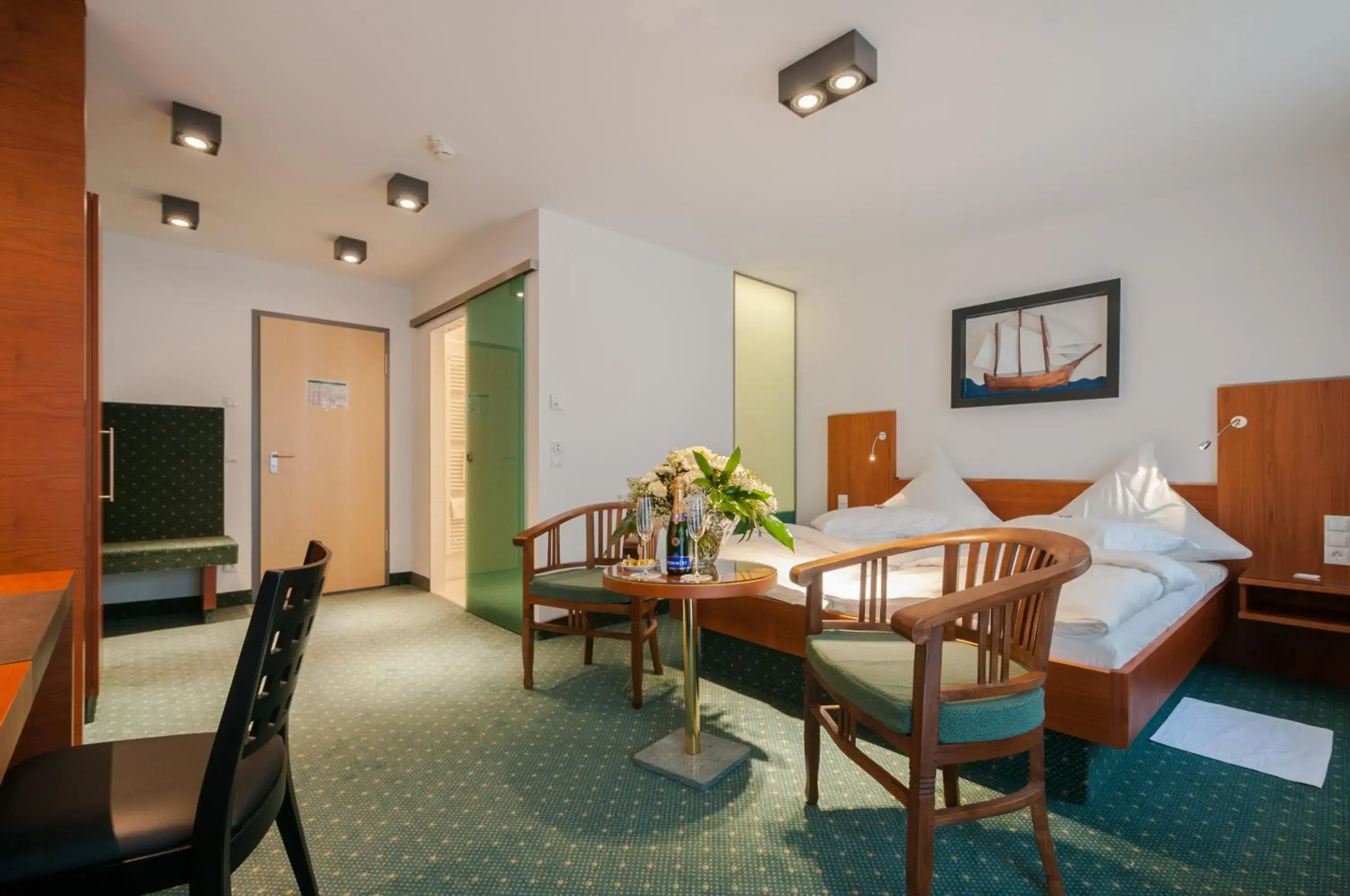 Deluxe Double Room with Balcony - single occupancy in Hotel Unger Deluxe Double Room with Balcony - single occupancy in Hotel Unger