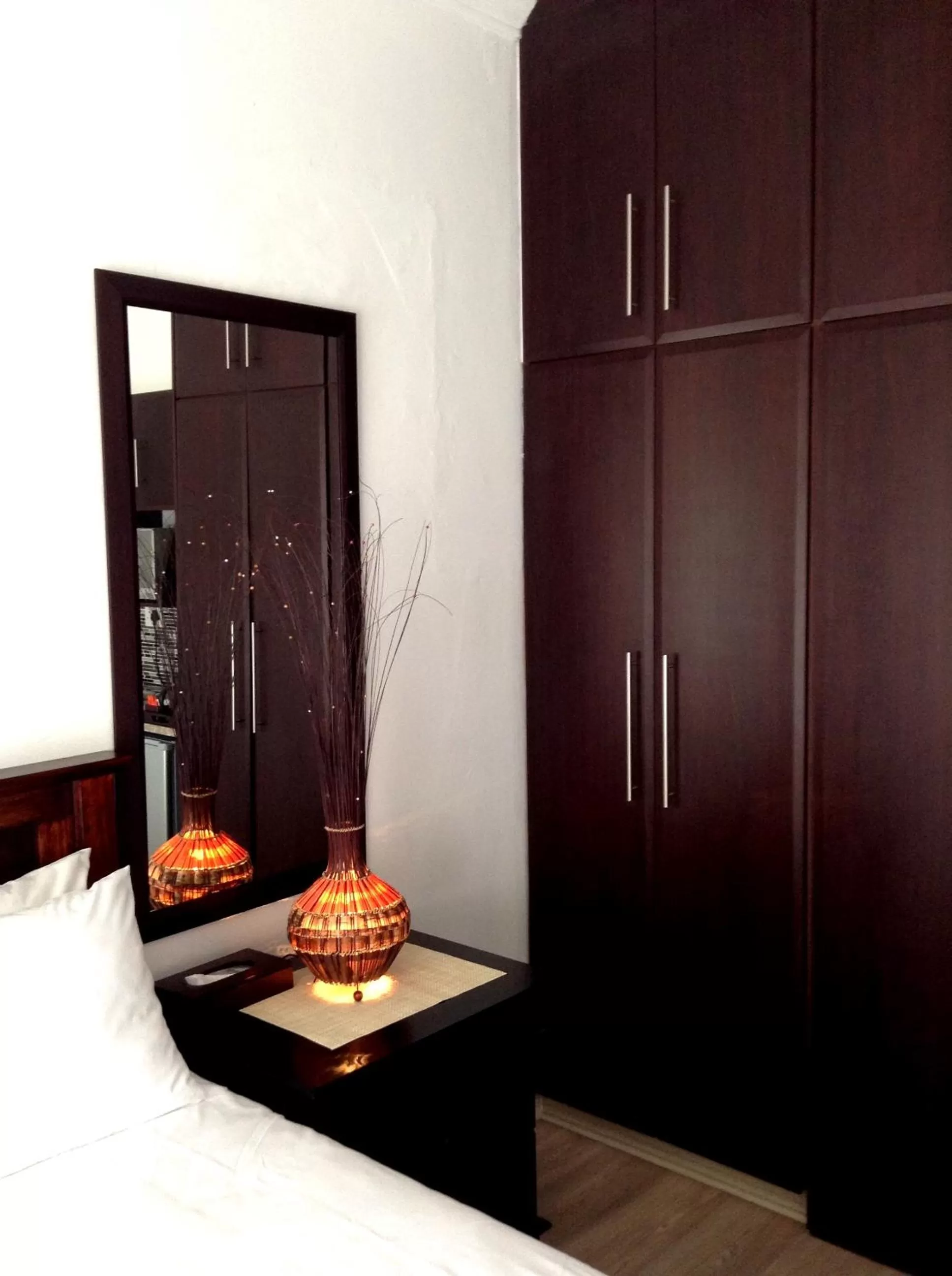 Bedroom, TV/Entertainment Center in Majestic Guesthouse