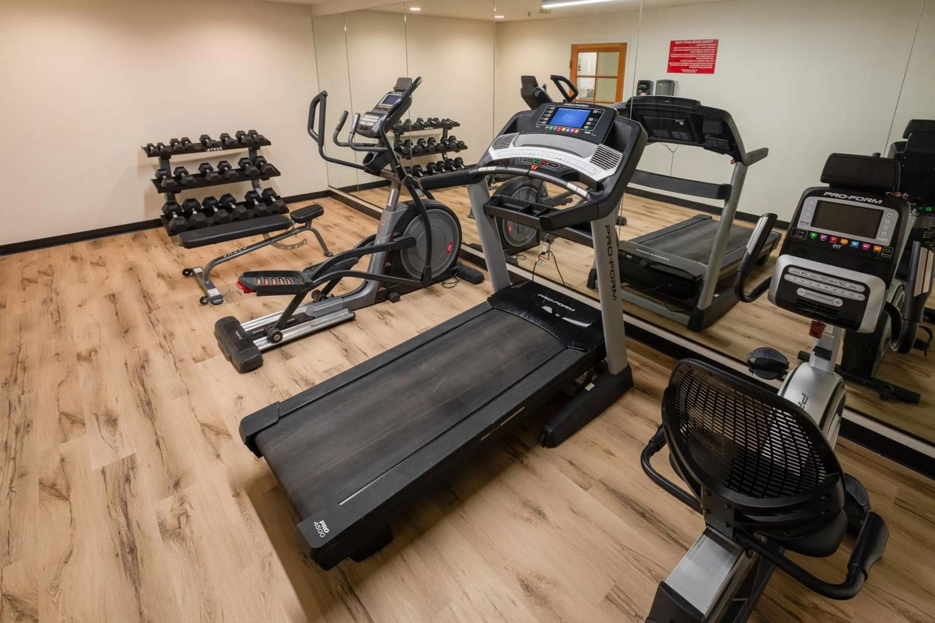 Fitness centre/facilities in Quality Inn Winslow I-40