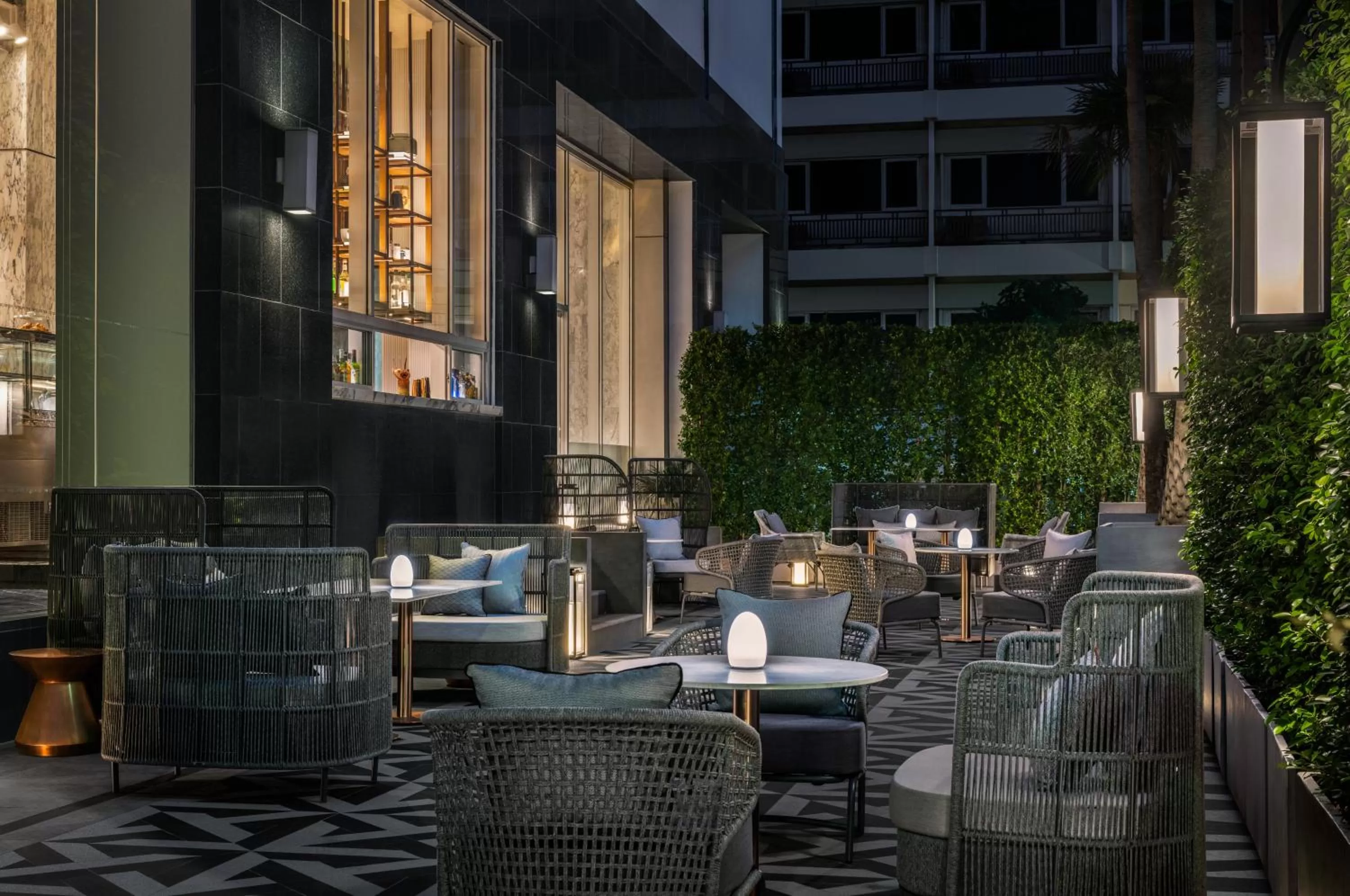 Restaurant/places to eat in Le Meridien Bangkok