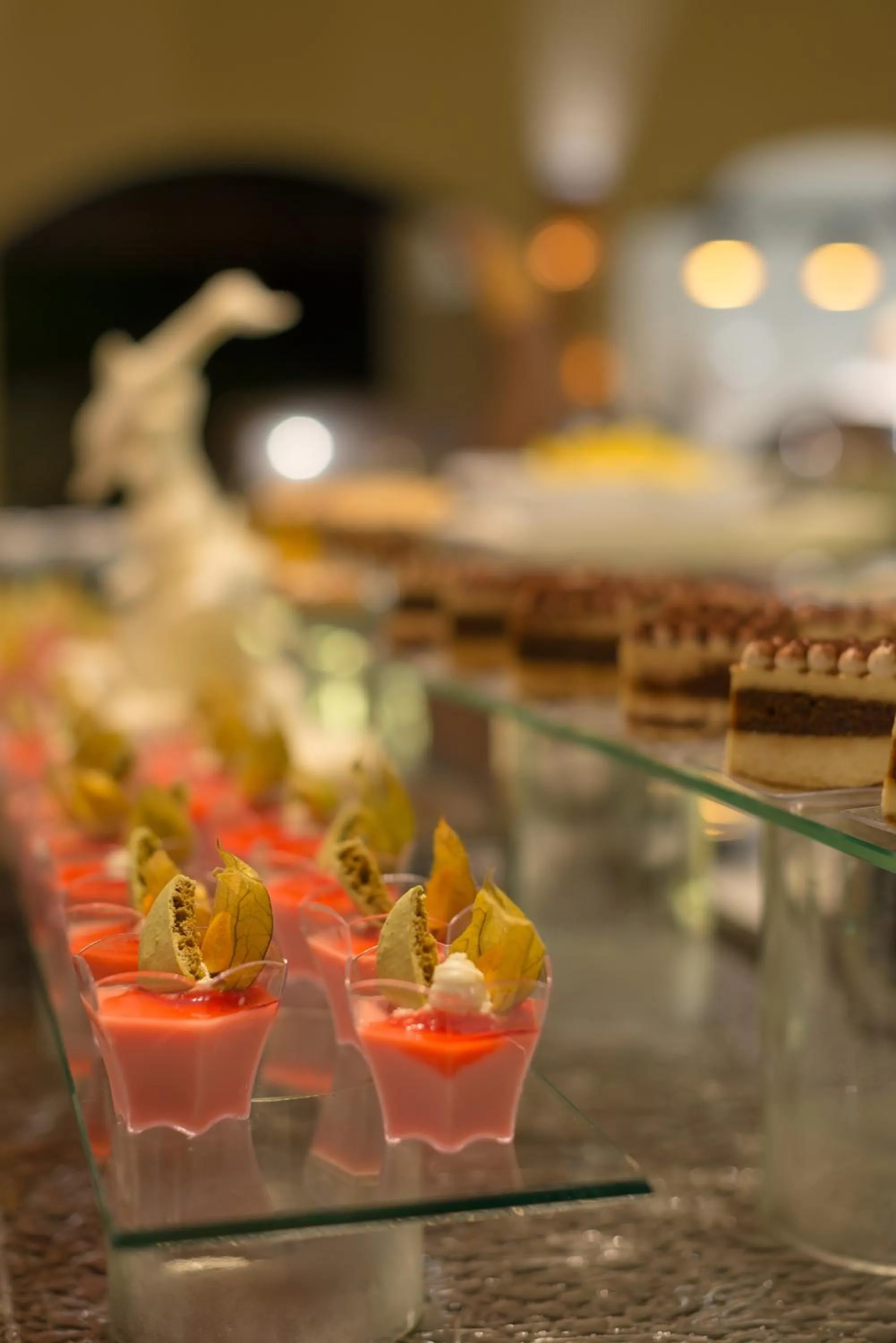 Restaurant/places to eat in Coco de Mer Hotel and Black Parrot Suites