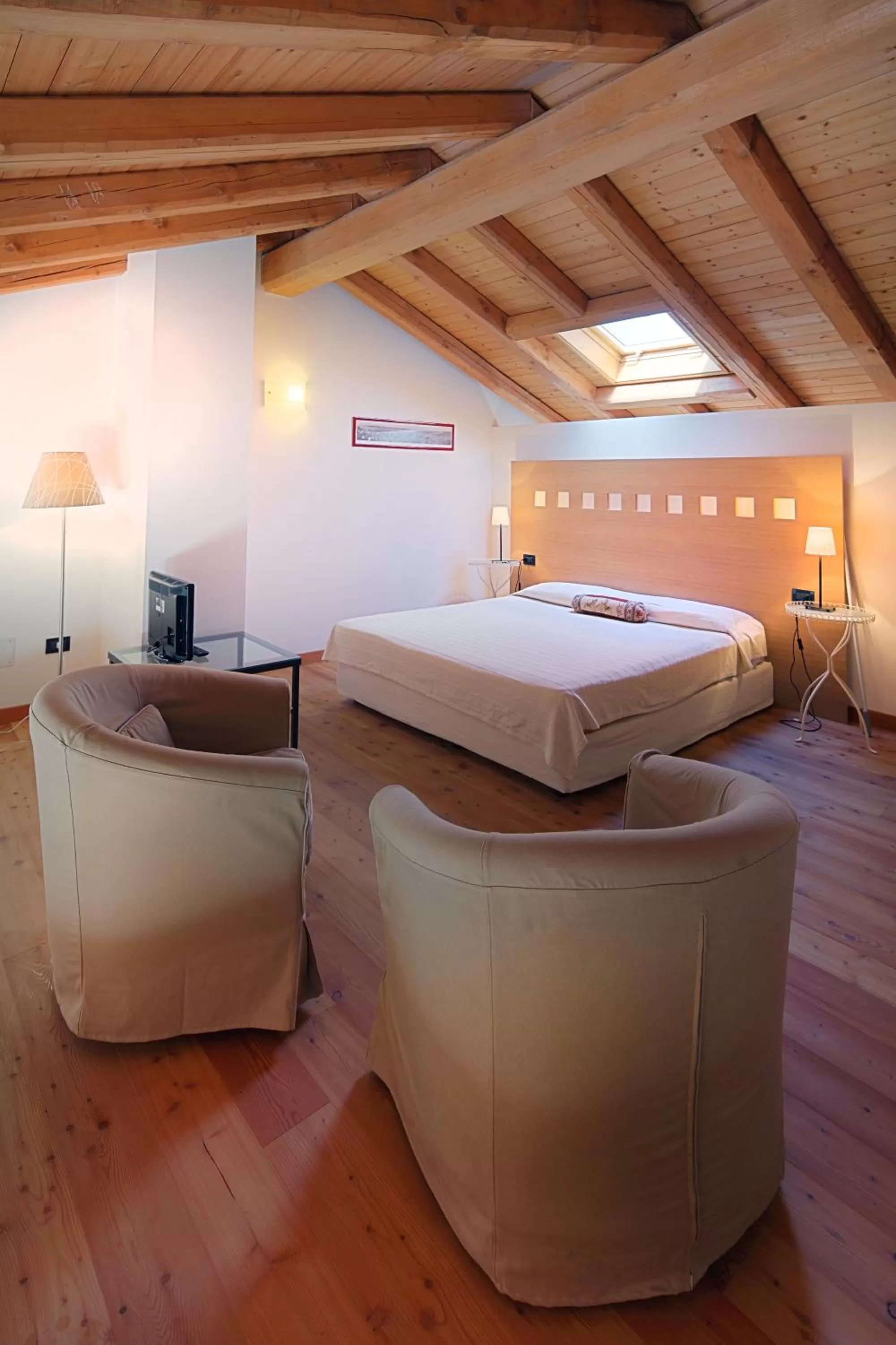 Photo of the whole room in Tenuta Aganis