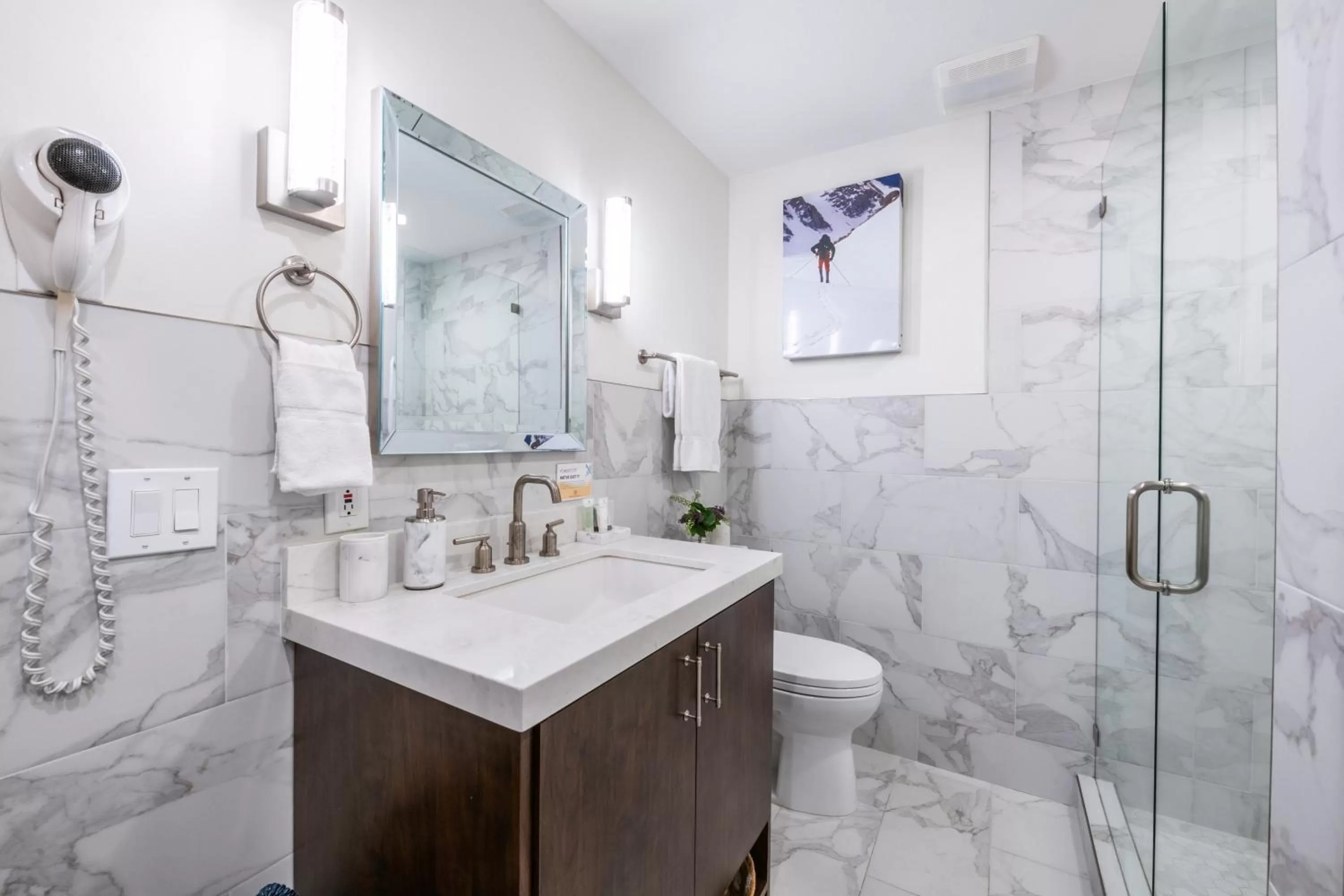 Treasure Mountain Inn