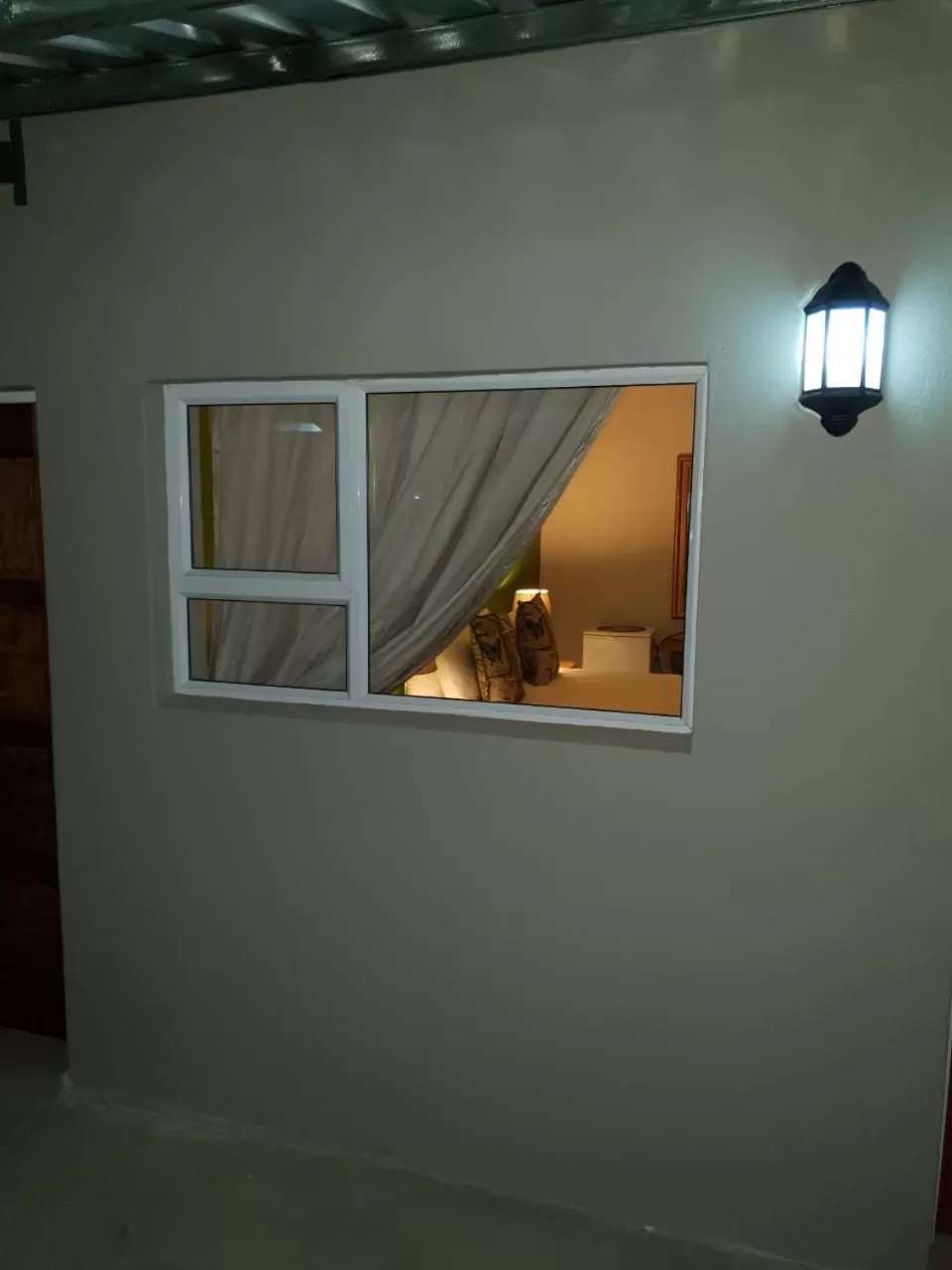 TV/Entertainment Center in Poetry Guestrooms