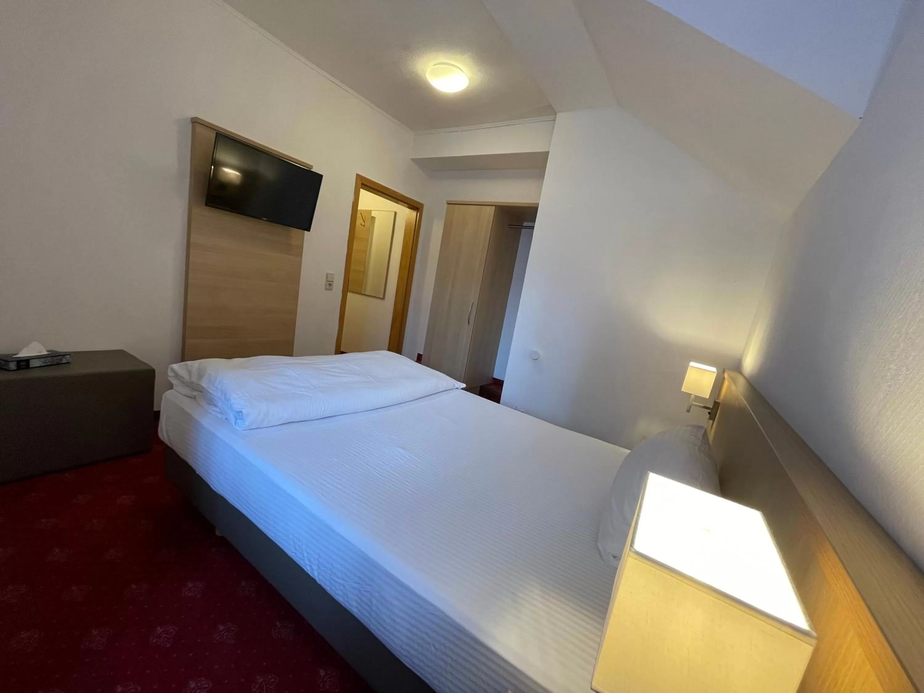 Bedroom, Bed in Hafner Hotel- Apartment