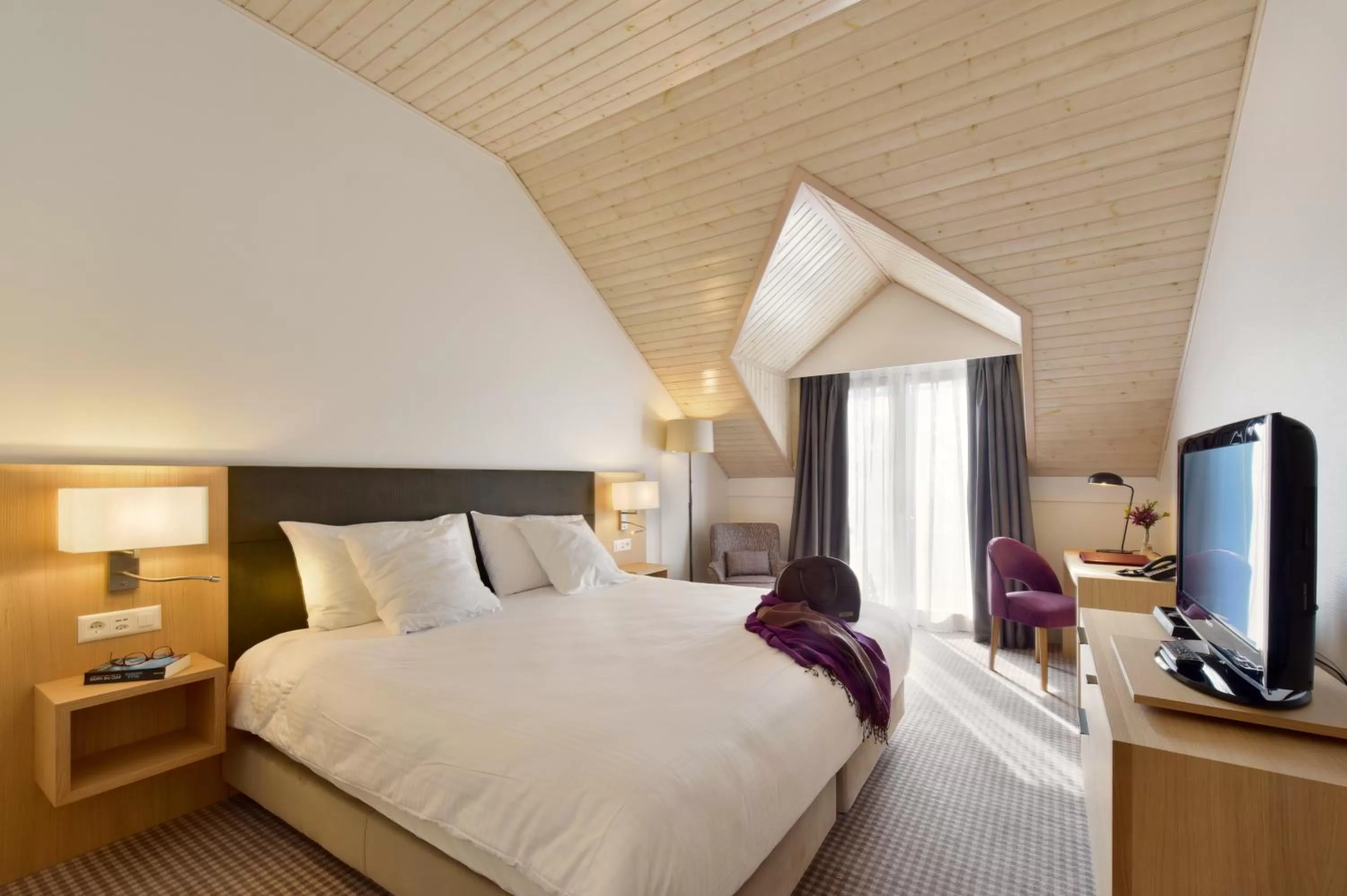 Superior Single Room with Lake View in Hotel La Barcarolle