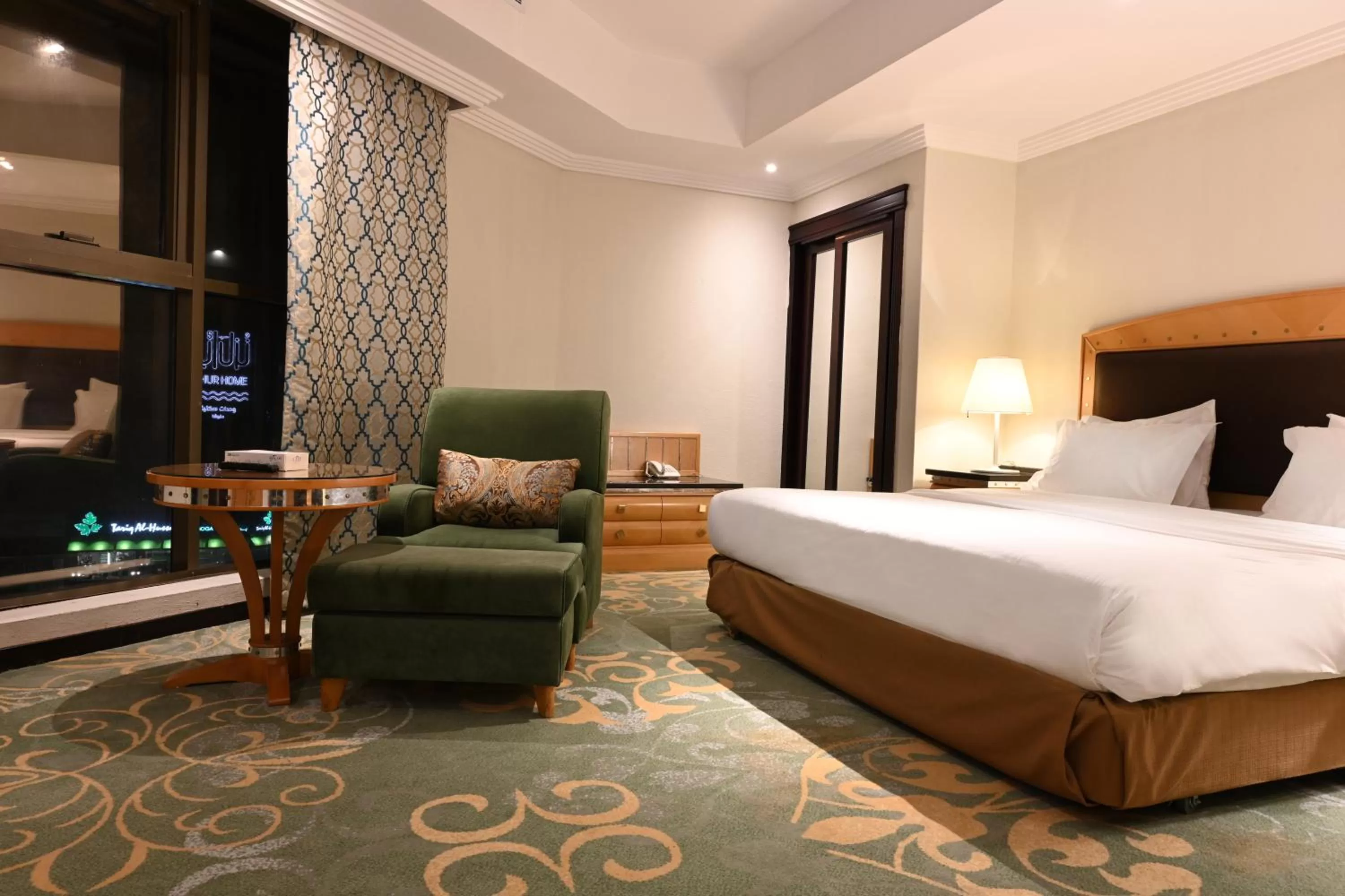 Bed in Quiet Dreams - Serviced Apartments King abdul Aziz Street Branch