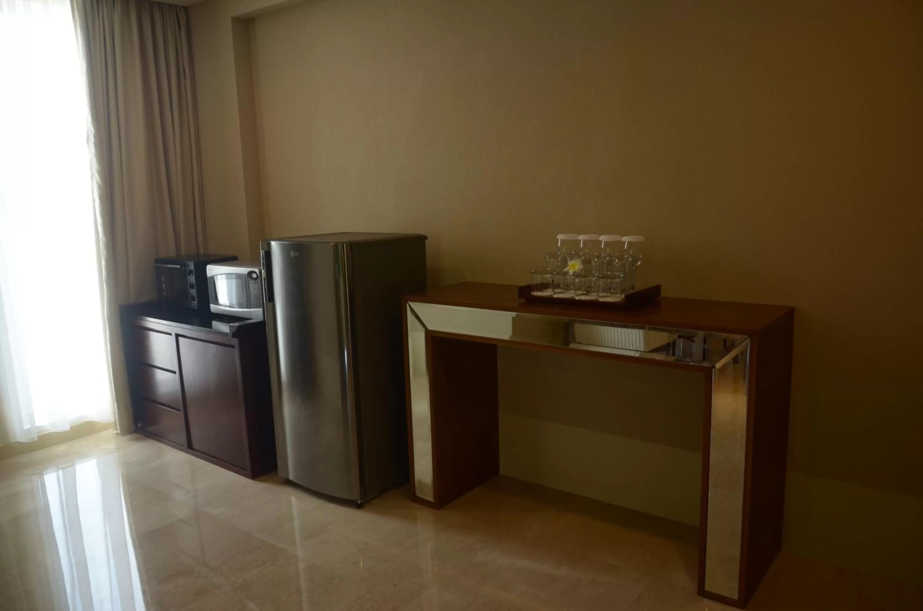 Living room, Coffee/Tea Facilities in Swiss-Belresort Watu Jimbar