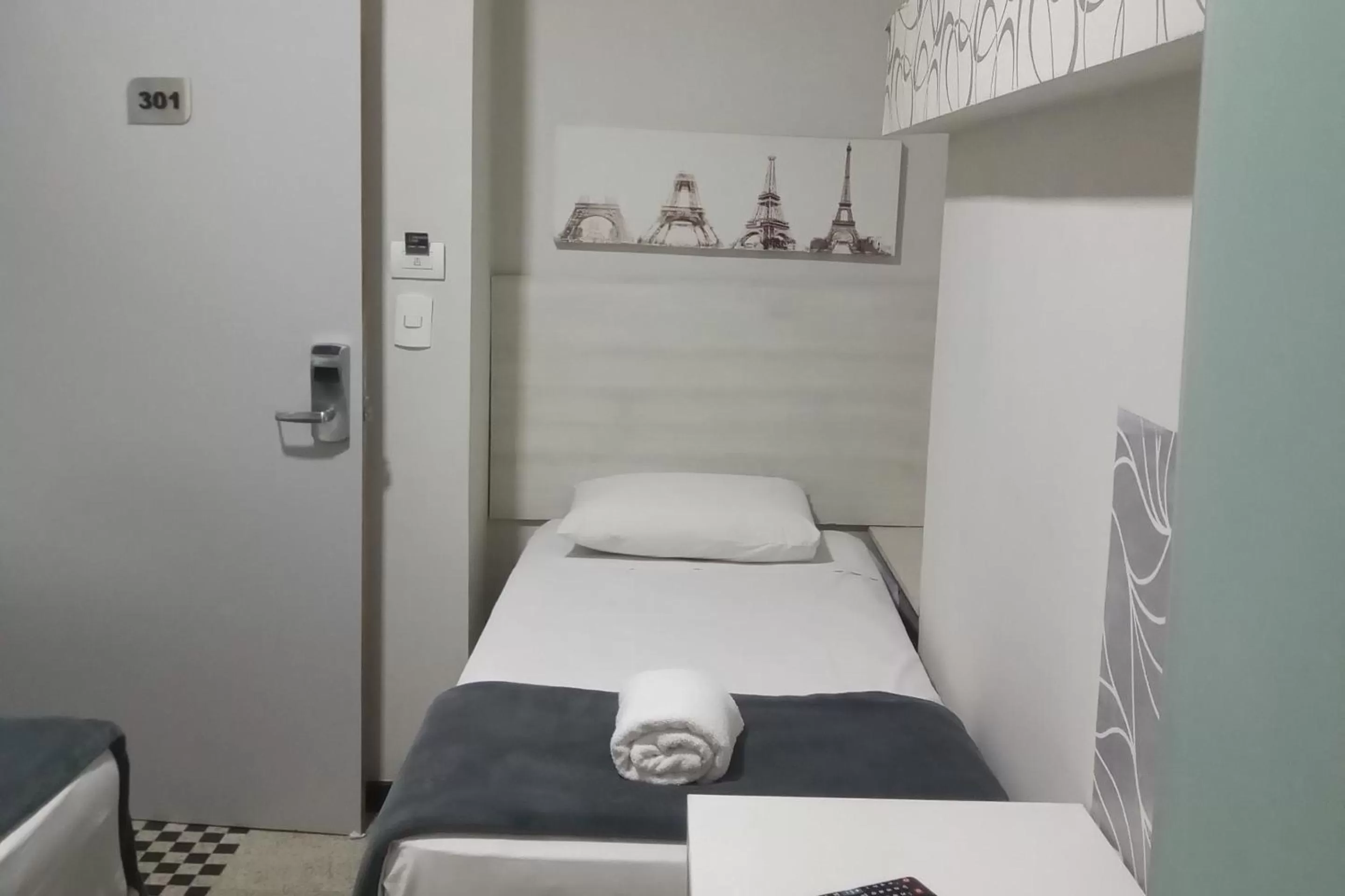 Bedroom in Compacto Hotel Alphaville Campinas