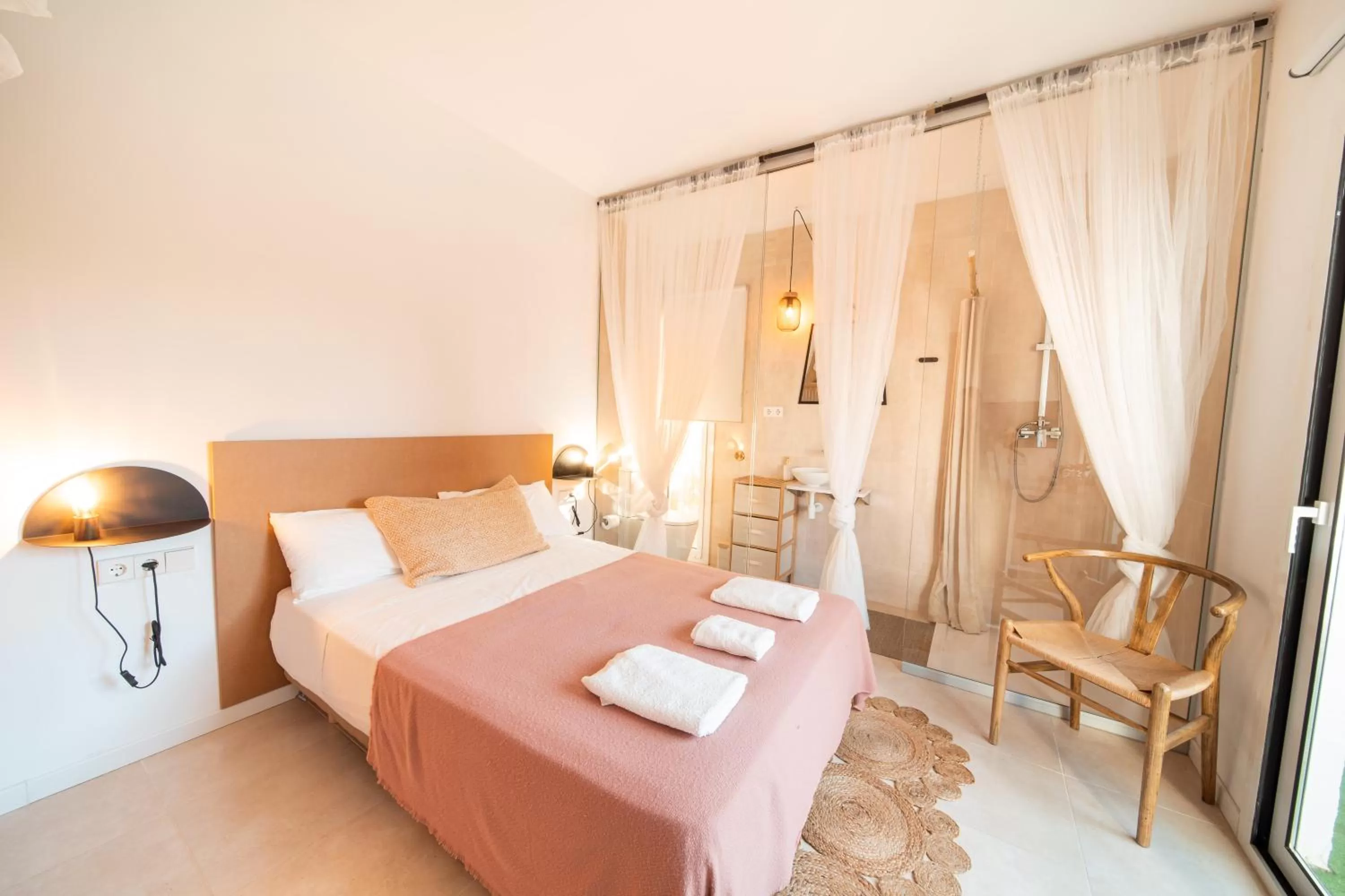 Photo of the whole room, Bed in Sitges Beach Hostal