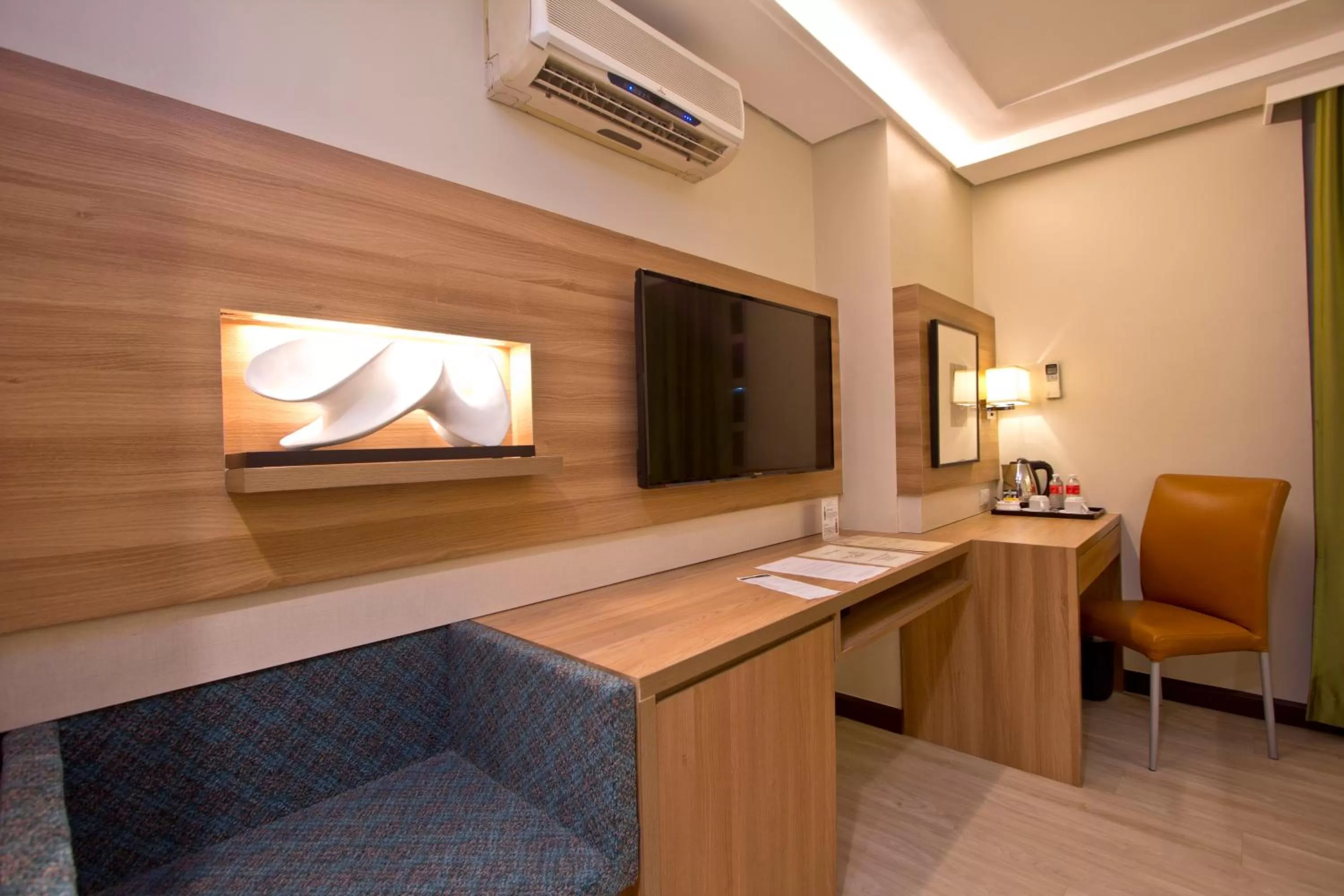 TV and multimedia in Crown Regency Hotel Makati