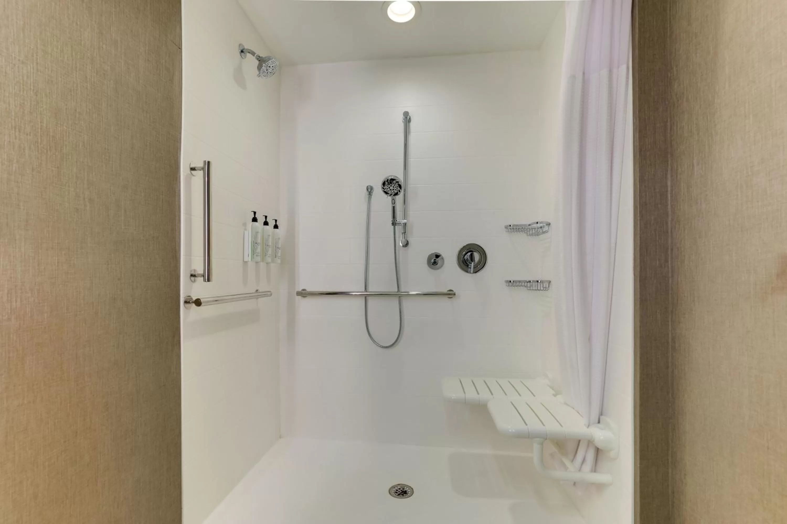 Bathroom in SpringHill Suites by Marriott Cheraw