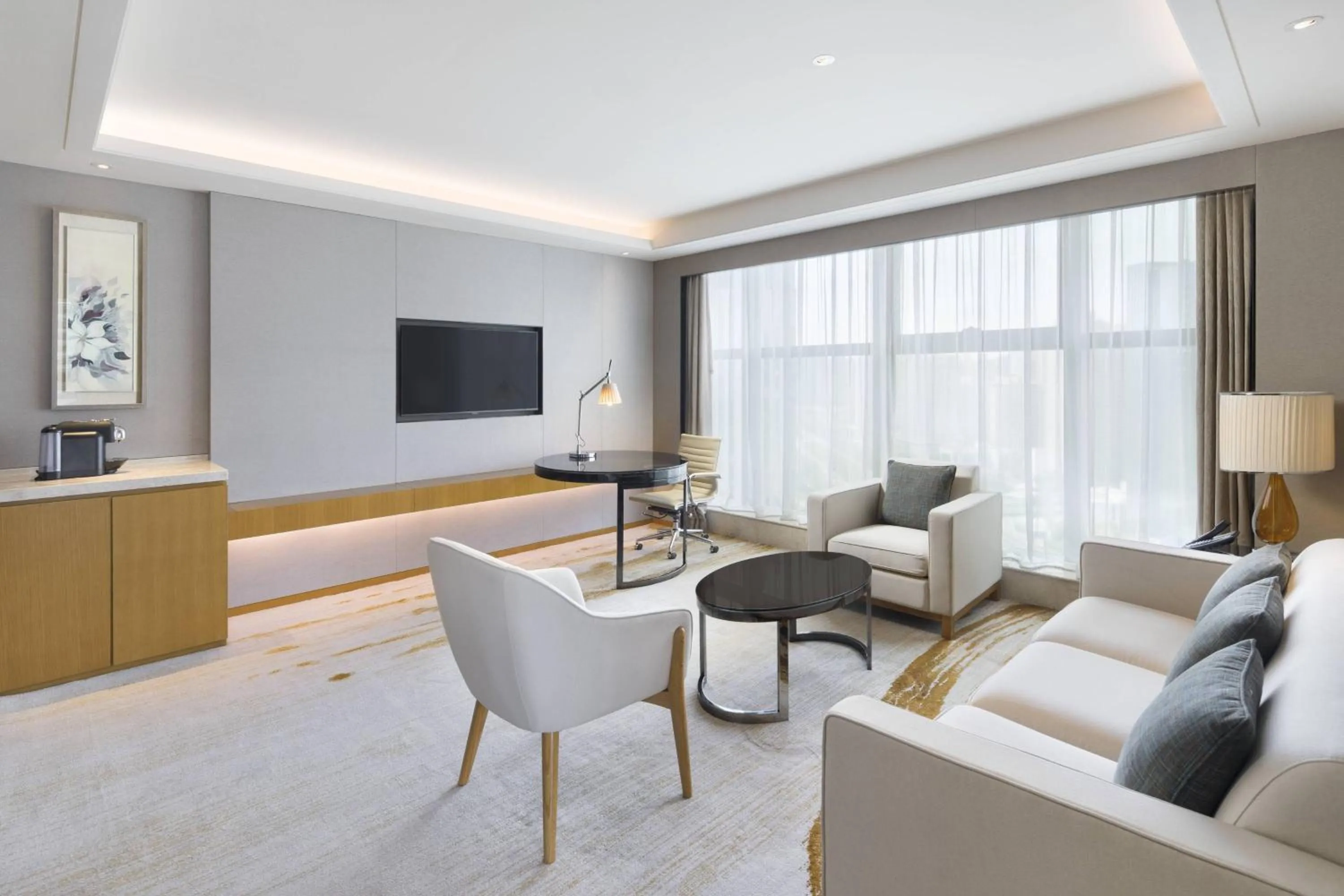 Living room in Courtyard by Marriott Zhengzhou East