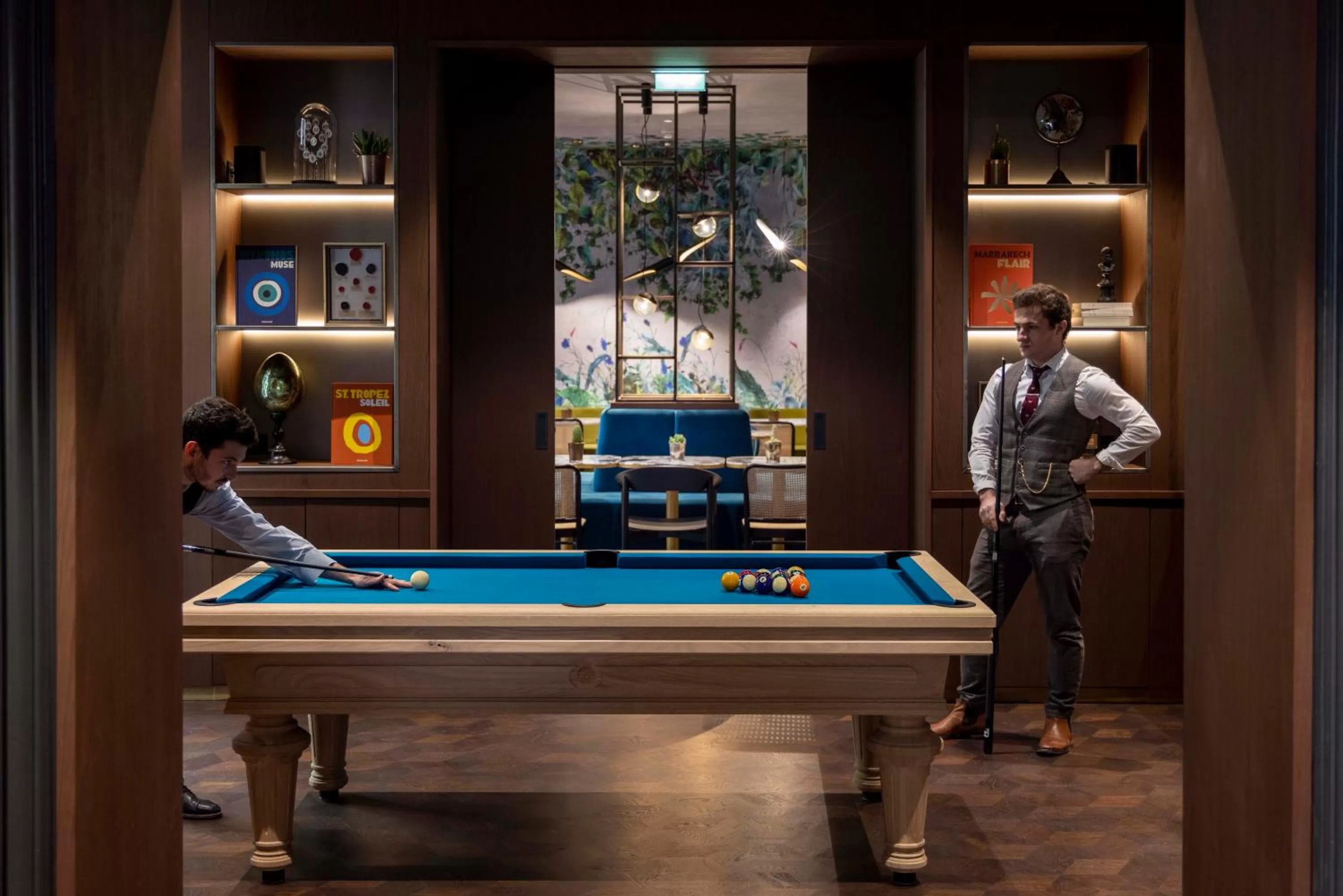 Billiard in Victoria Palace Hotel