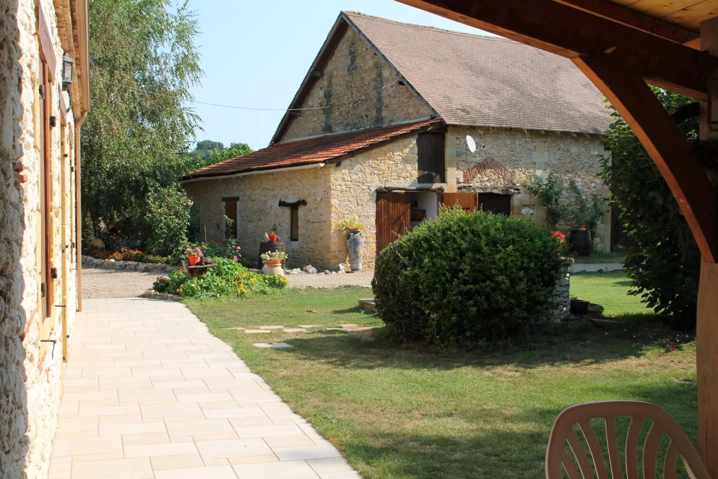 Property building in Chambres d'Hotes Carpediem