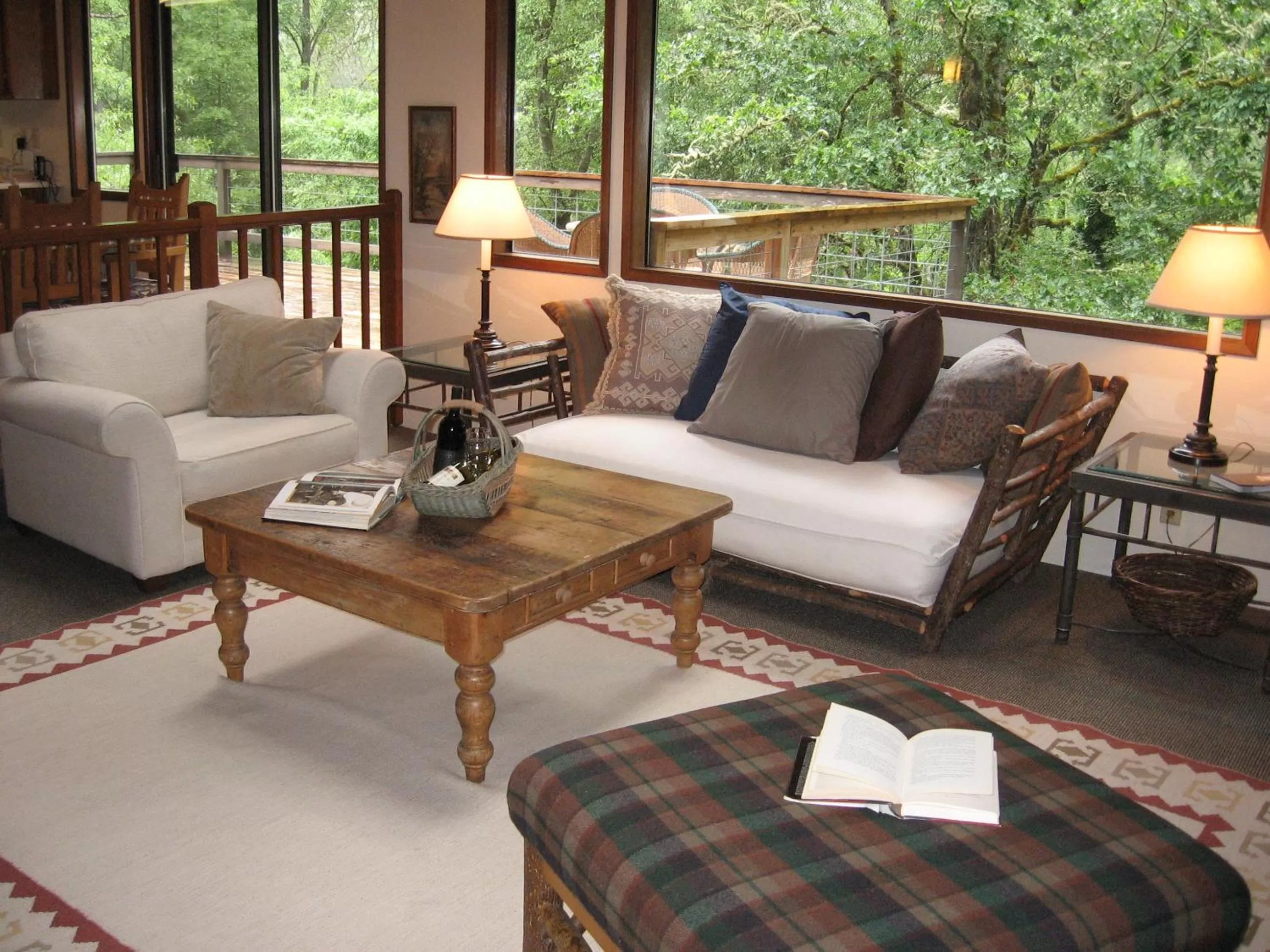 Living room in Weasku Inn