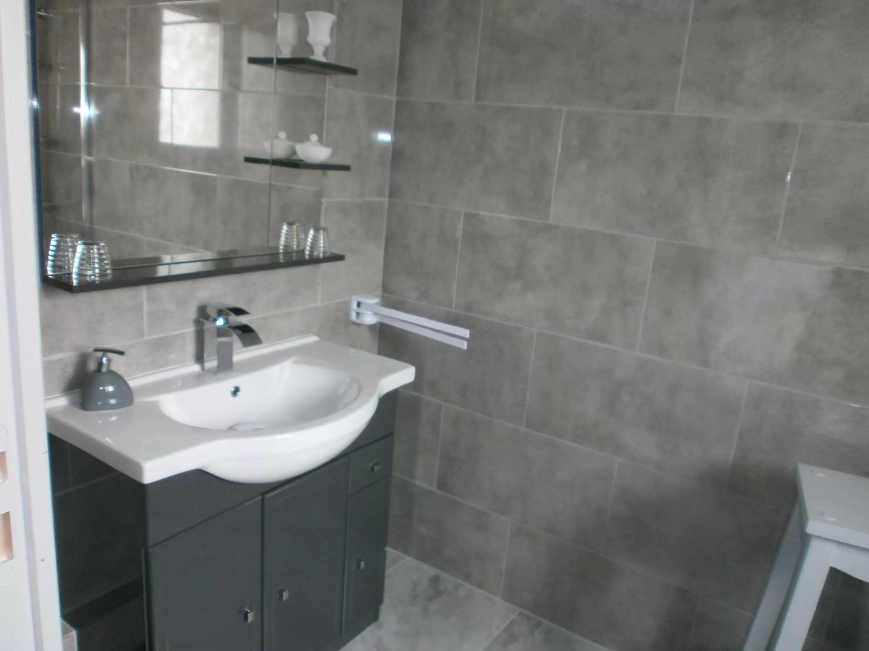 Bathroom in la pêcherie bord de mer