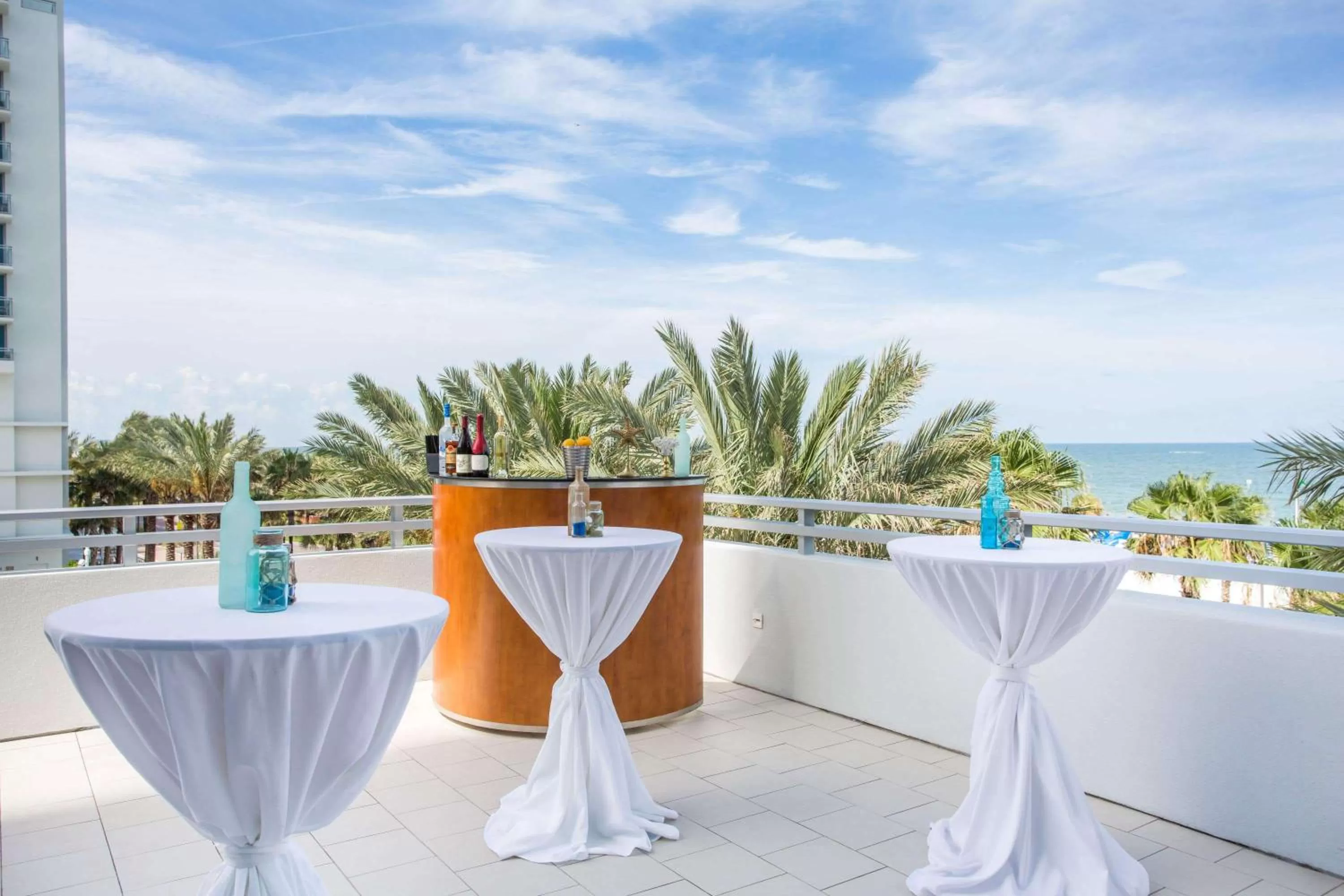 Property building in Wyndham Grand Clearwater Beach