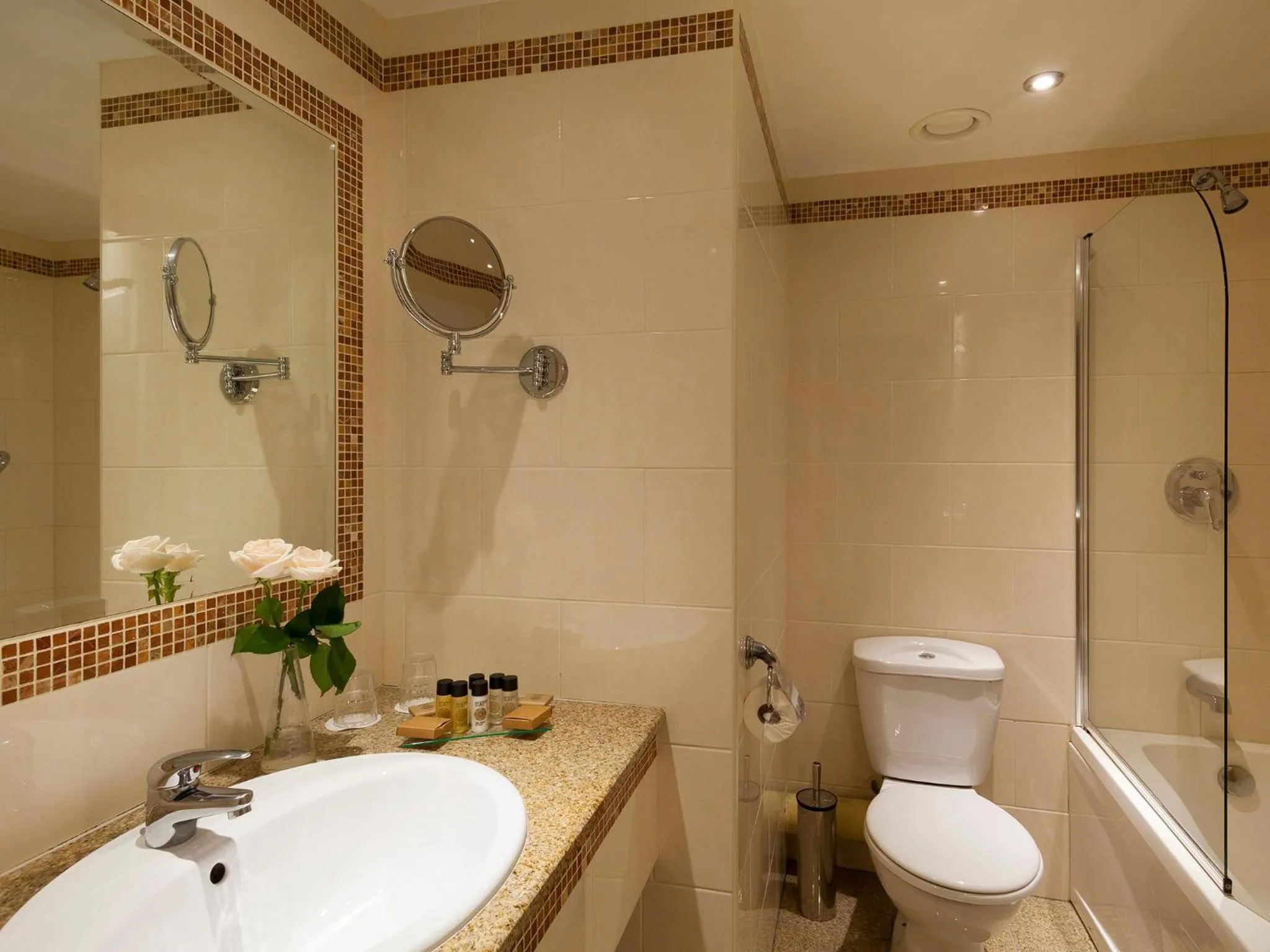 Bathroom in Bonnington Hotel & Leisure Centre