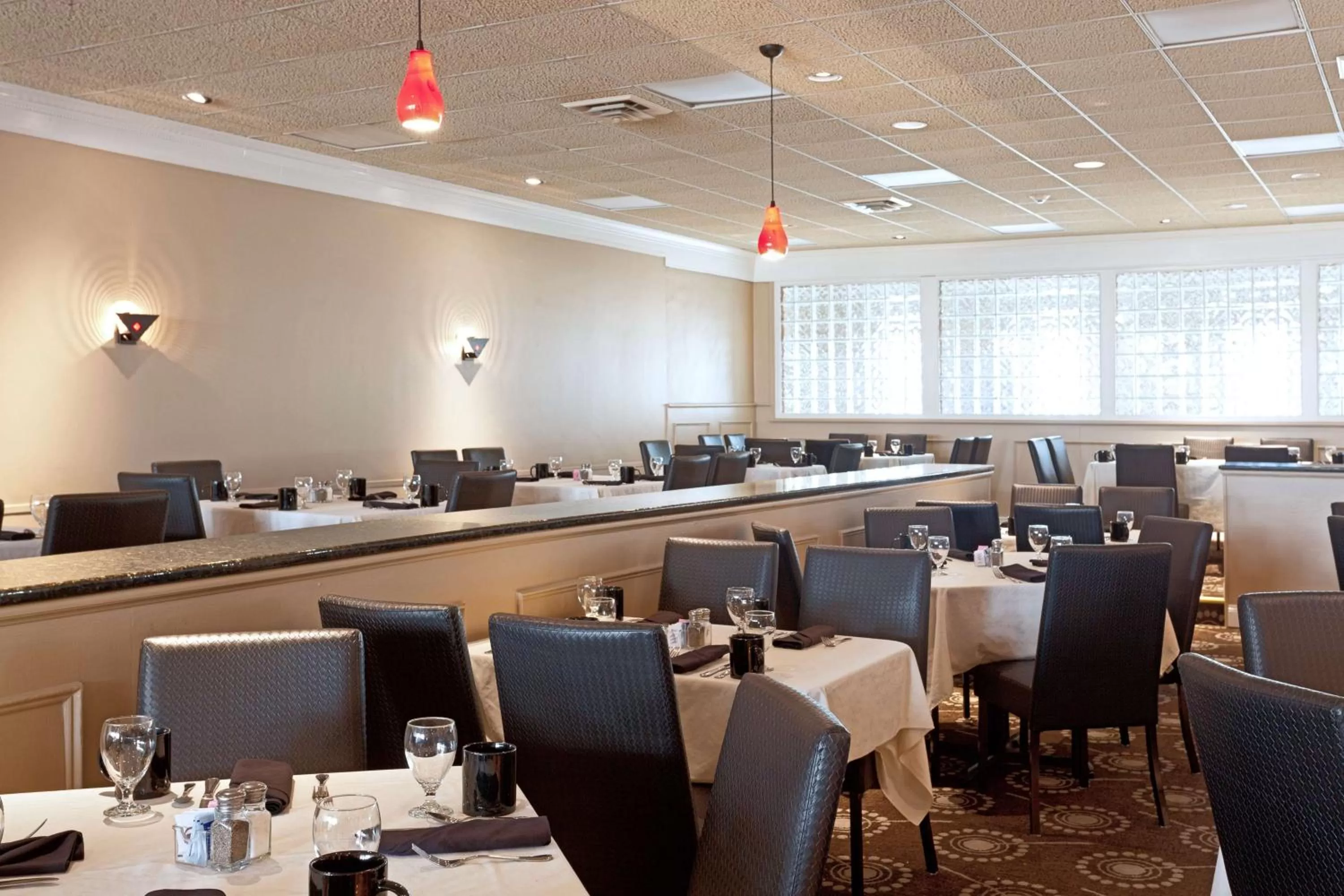 Restaurant/places to eat in DoubleTree by Hilton Cape Cod - Hyannis
