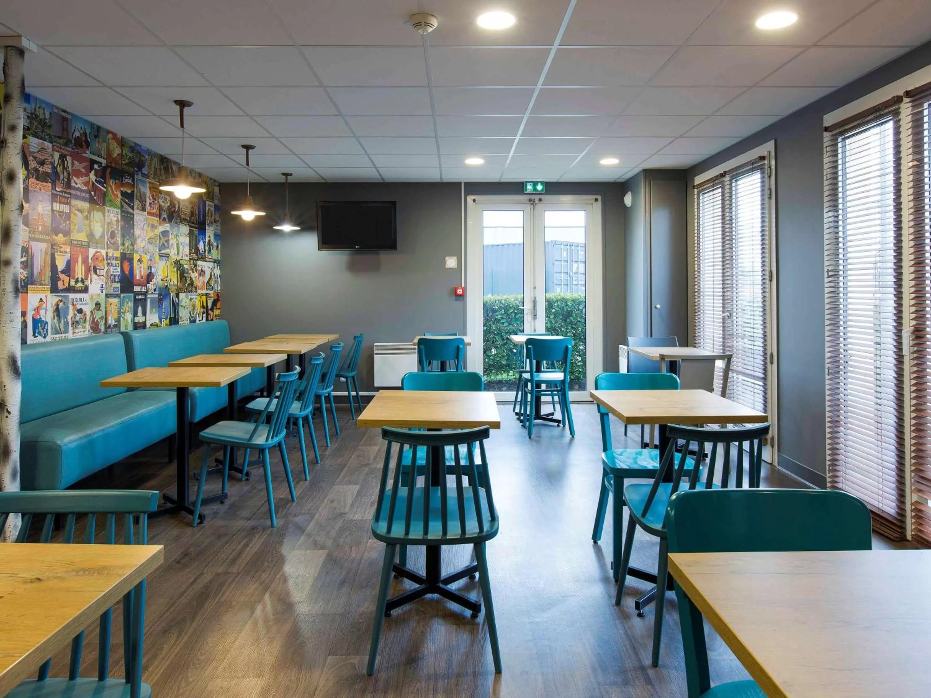 Property building in HOTEL F1 Lyon Genay Massieux