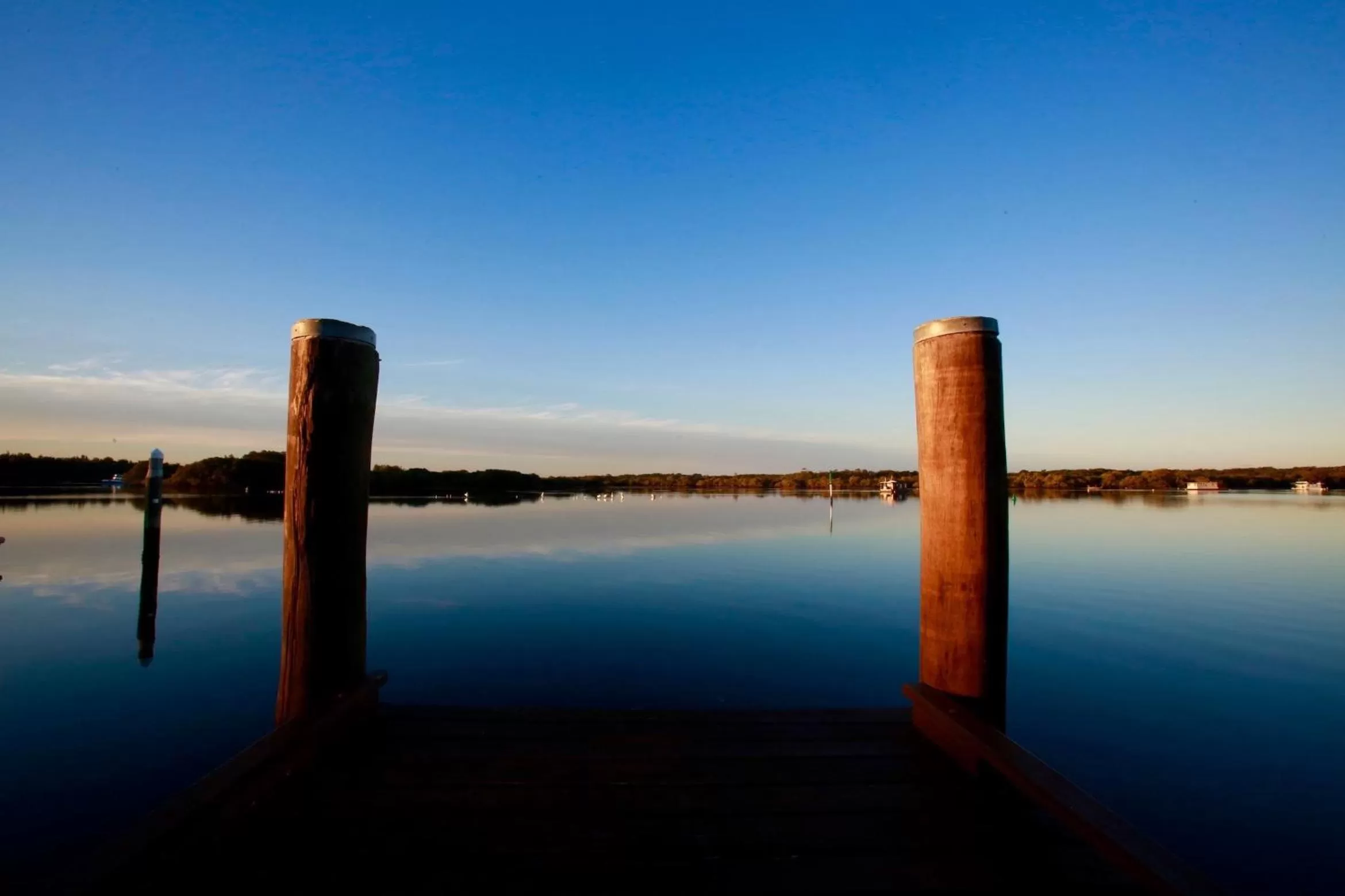 River view in Tea Gardens Hotel