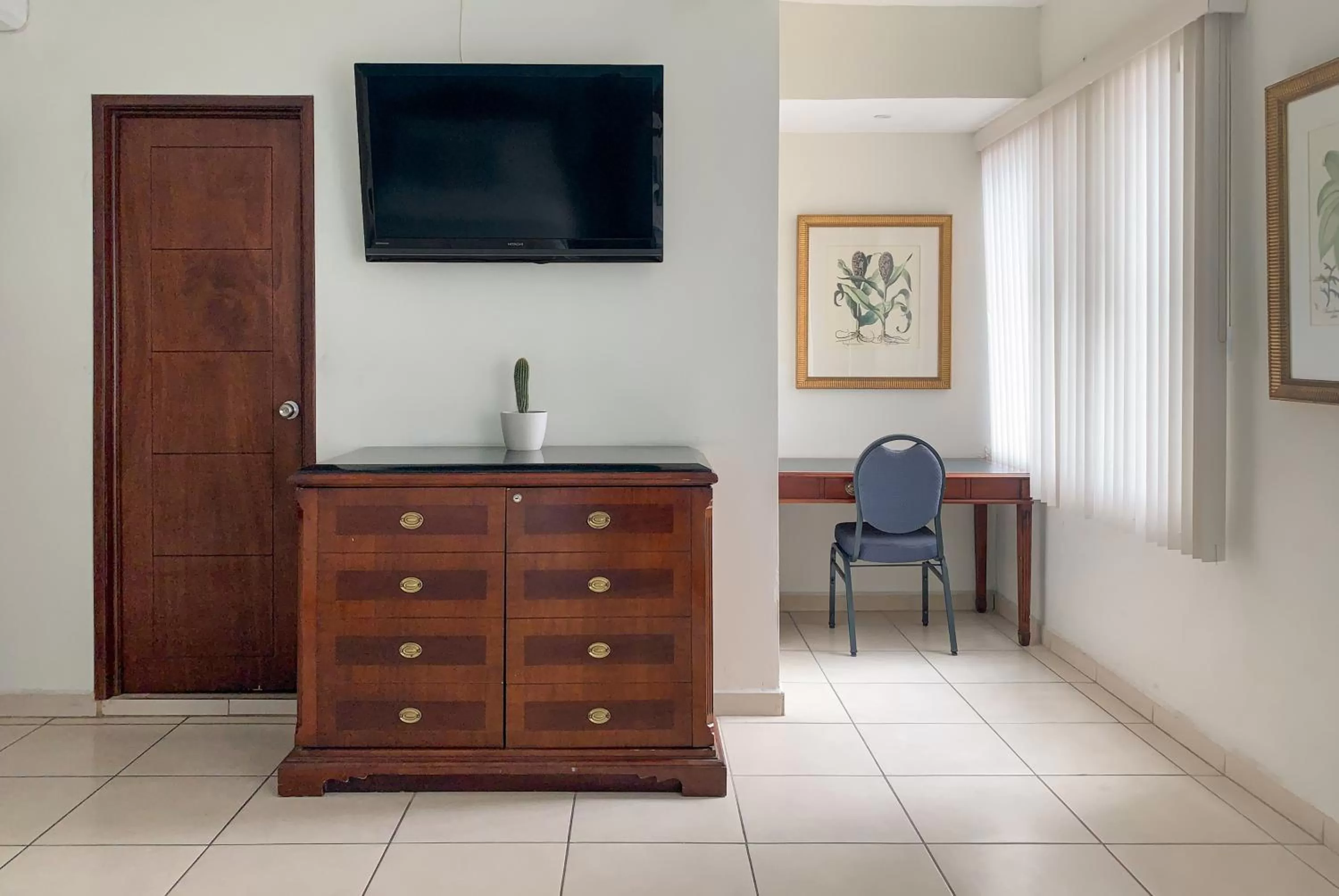 TV and multimedia in Hotel Pueblito Vallarta