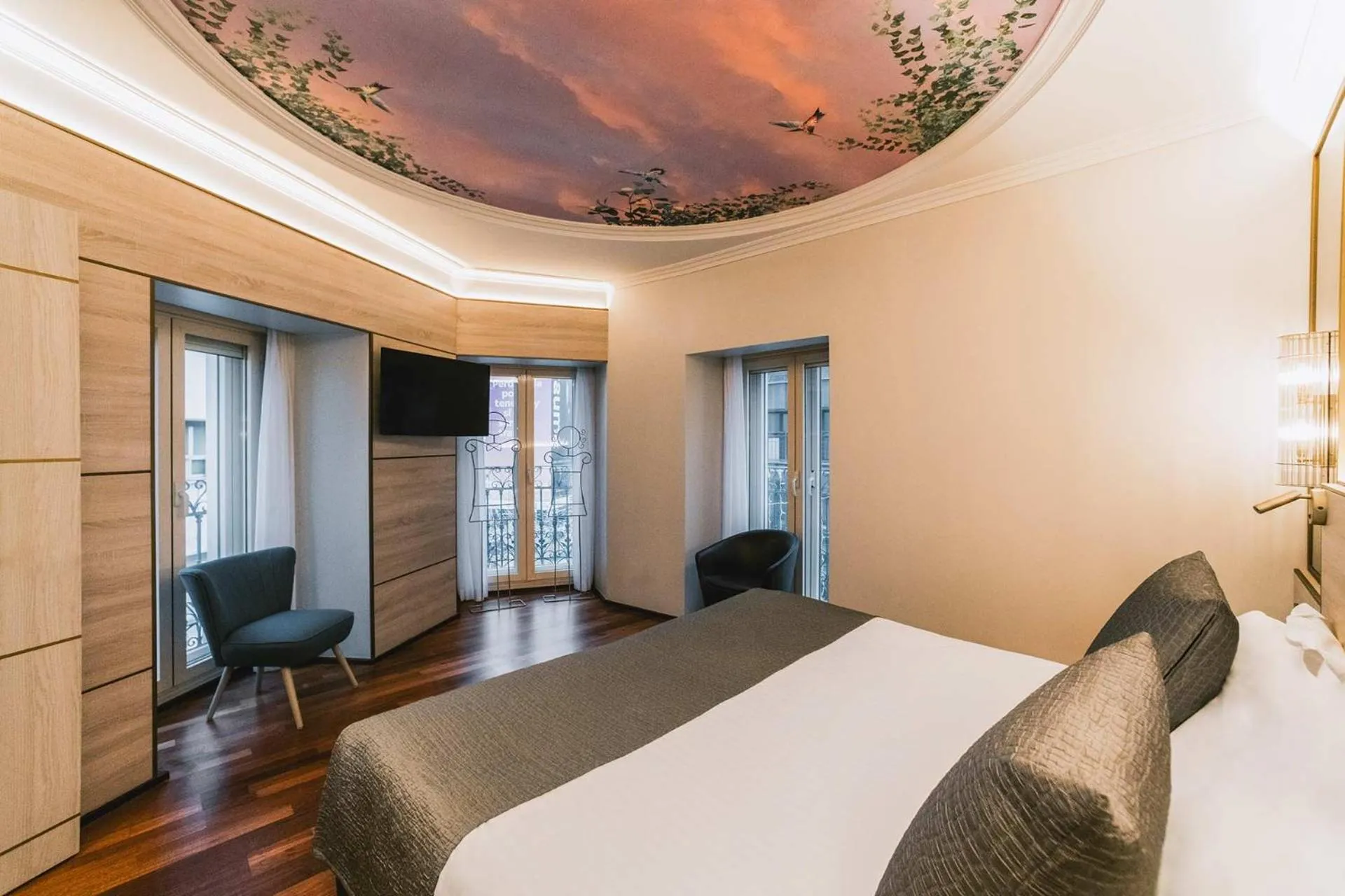 Bedroom, Bed in Preciados