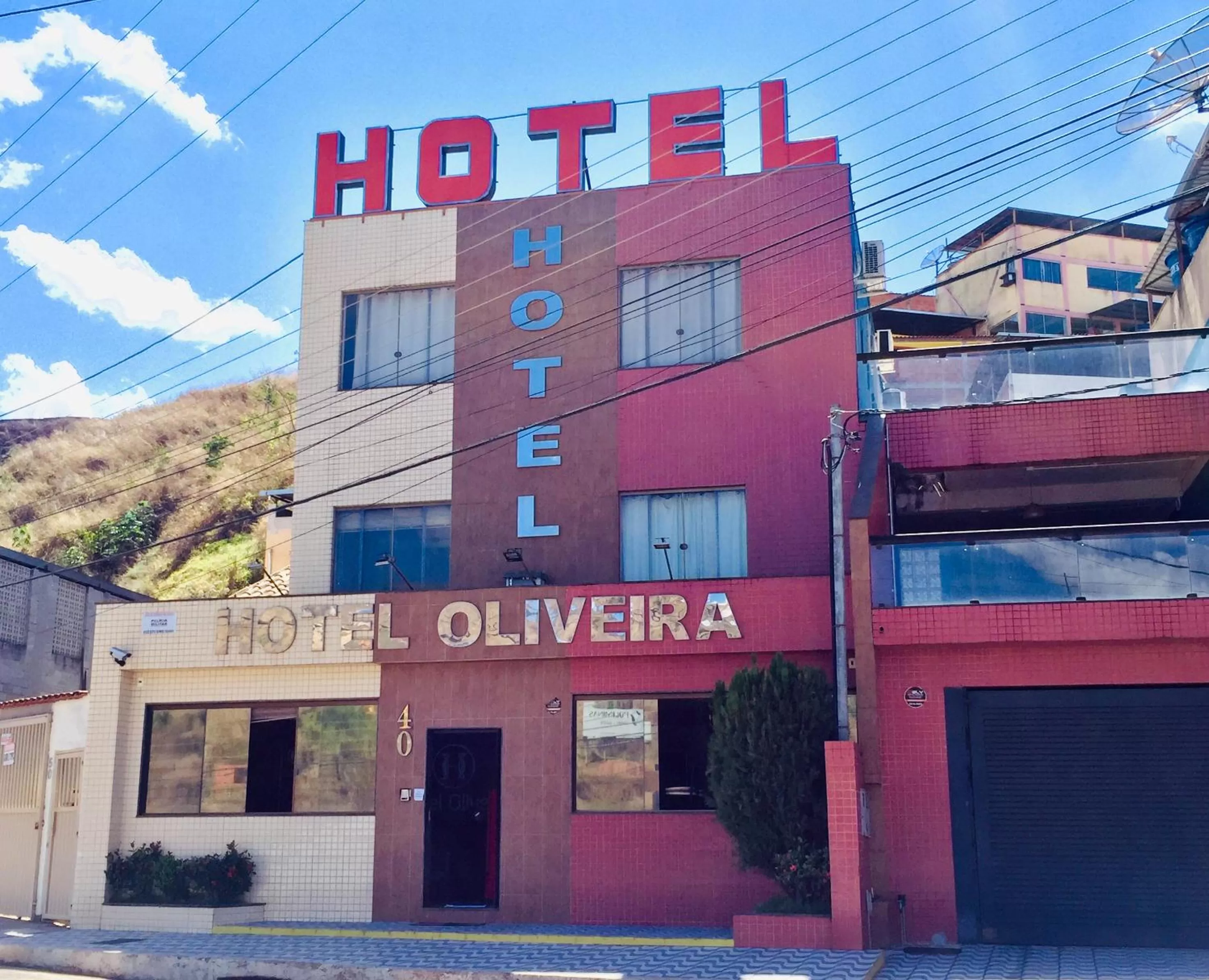 Facade/entrance in Hotel Oliveira
