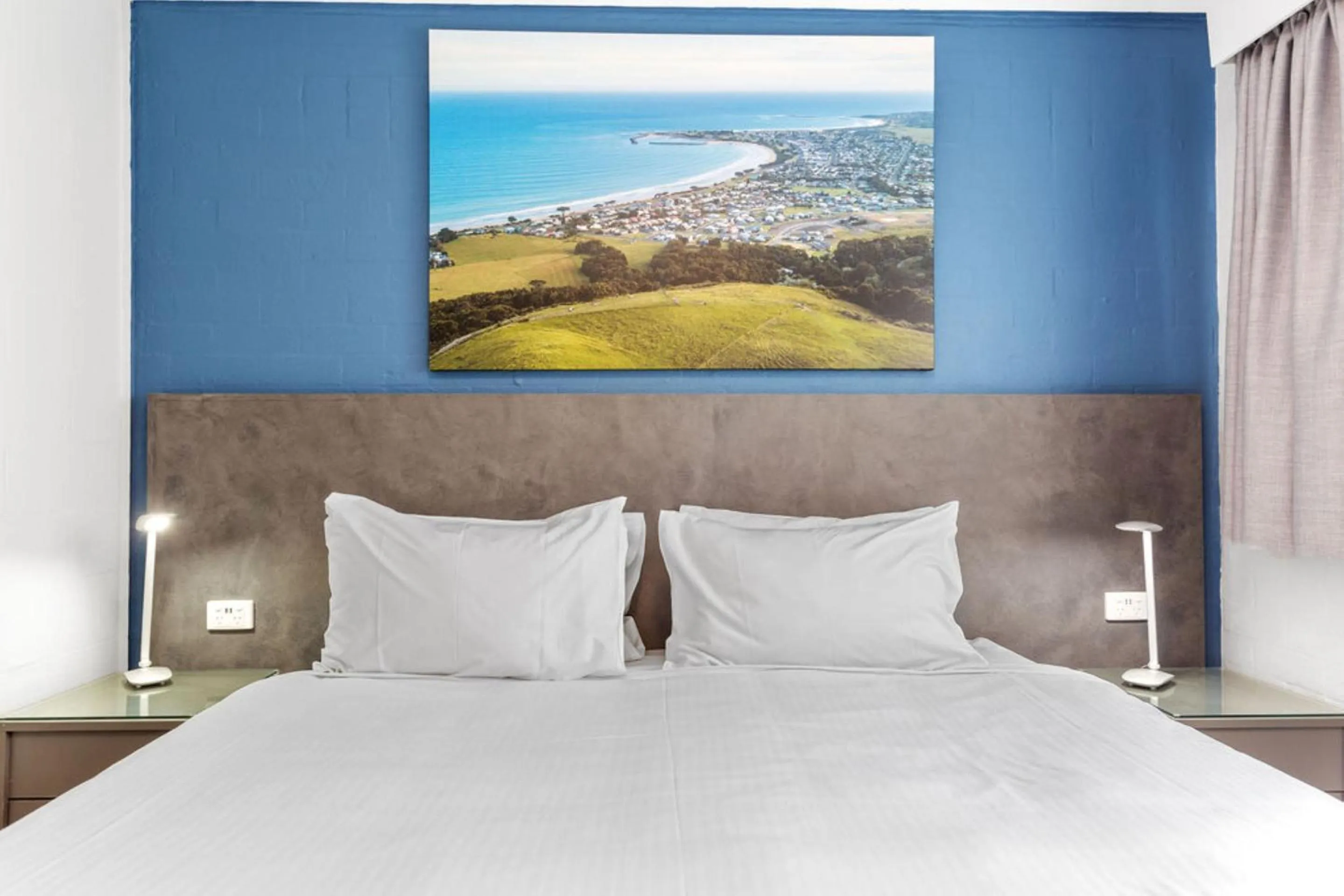 Bedroom, Bed in Best Western Apollo Bay Motel