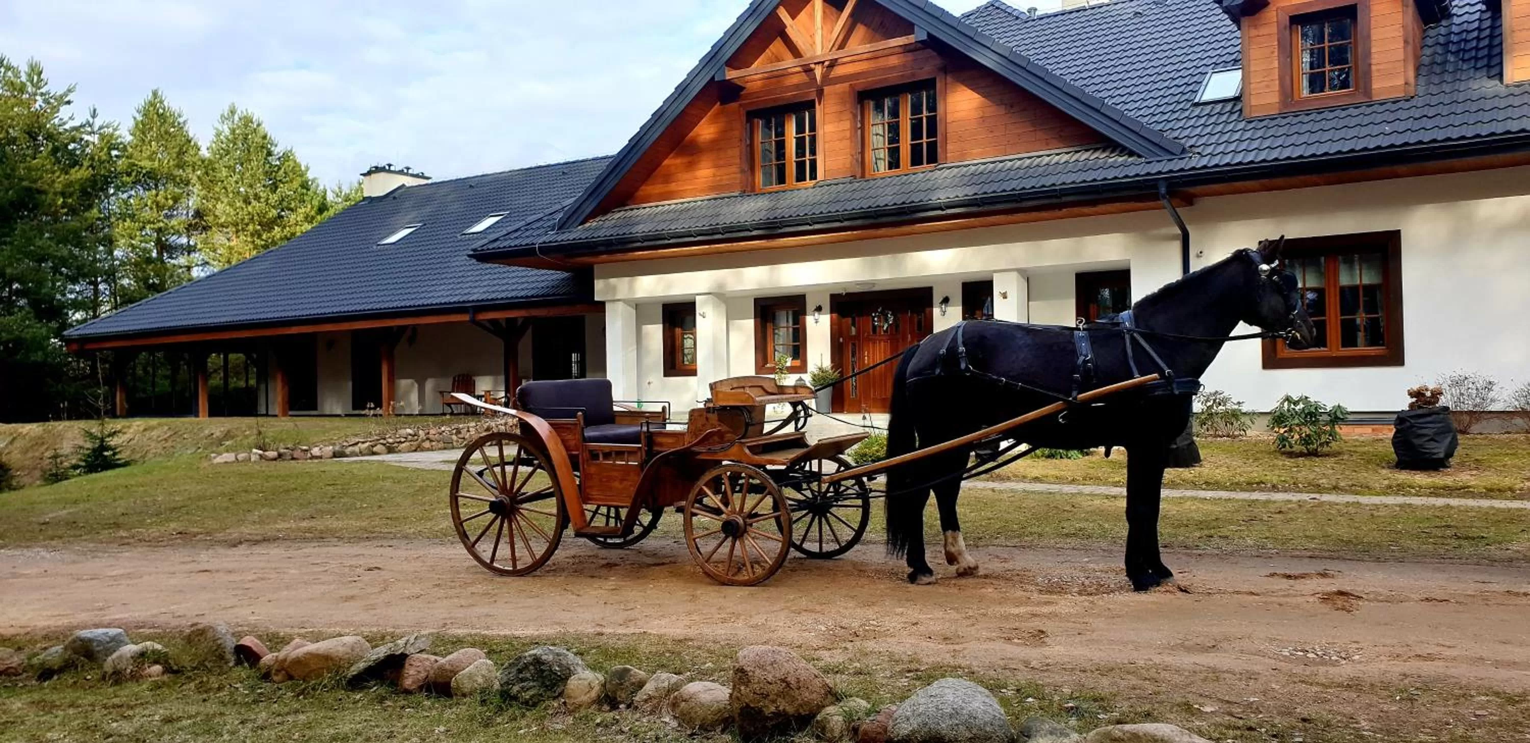 Property building in Majątek Morgi