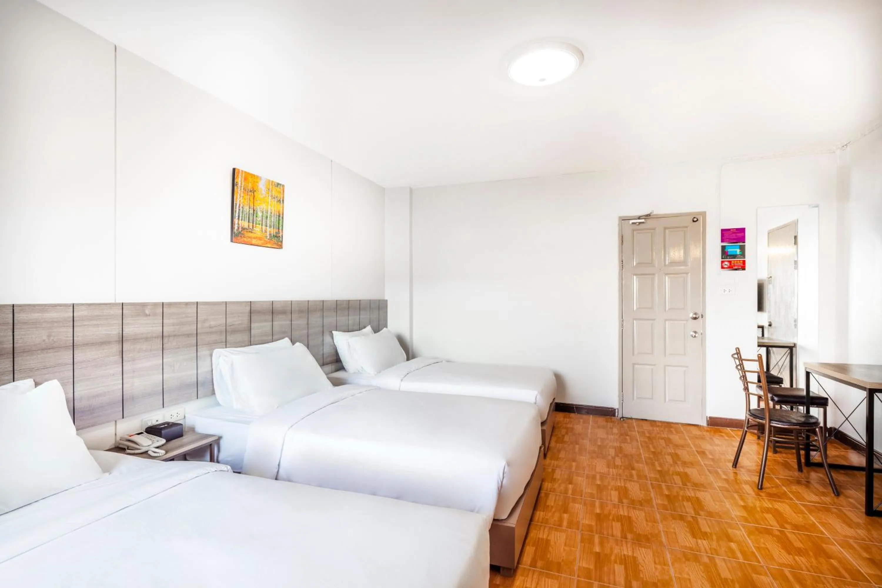 Bed in Livotel Express Hotel Bang Kruai Nonthaburi - No Parking