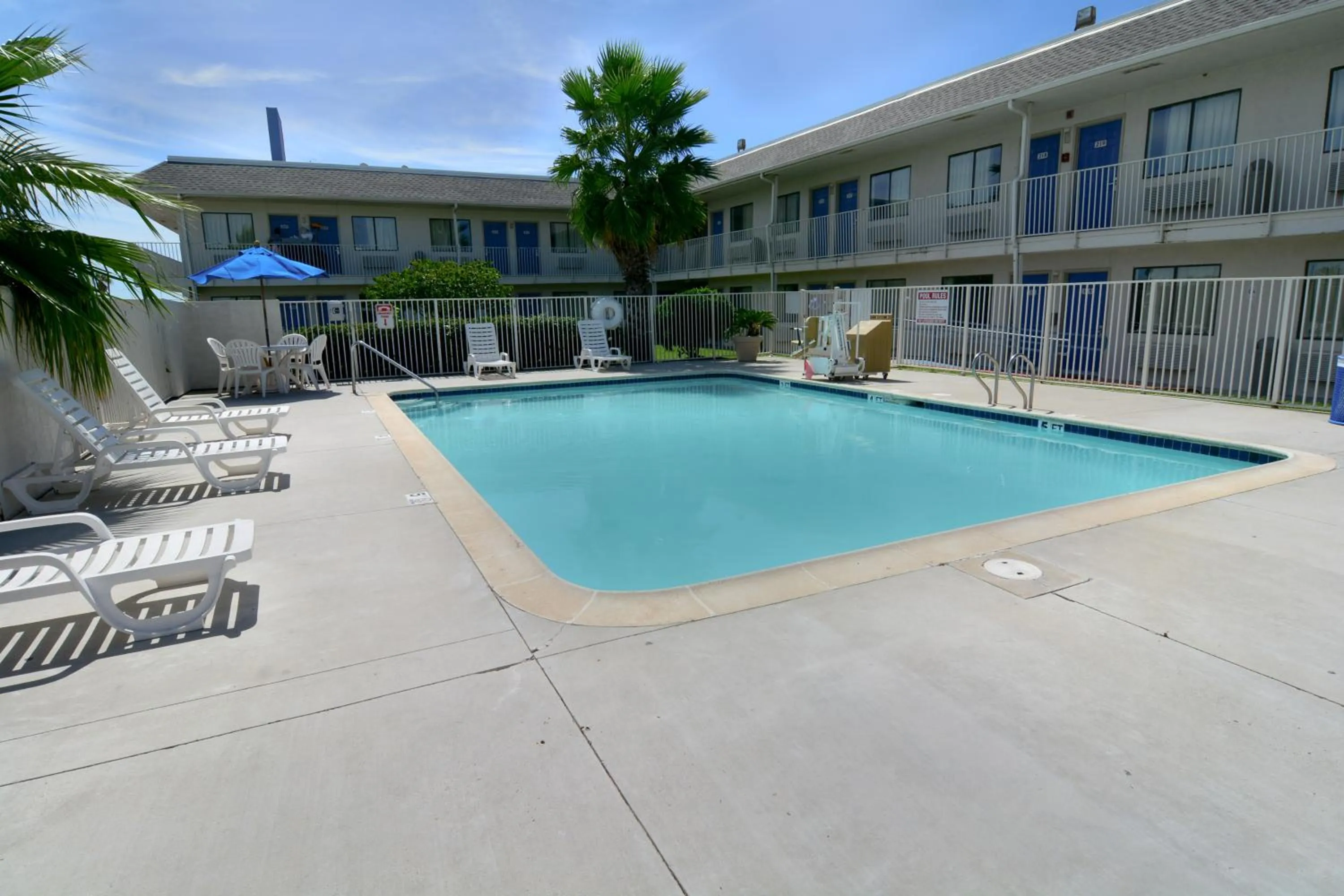 Swimming pool in Motel 6-Galveston, TX
