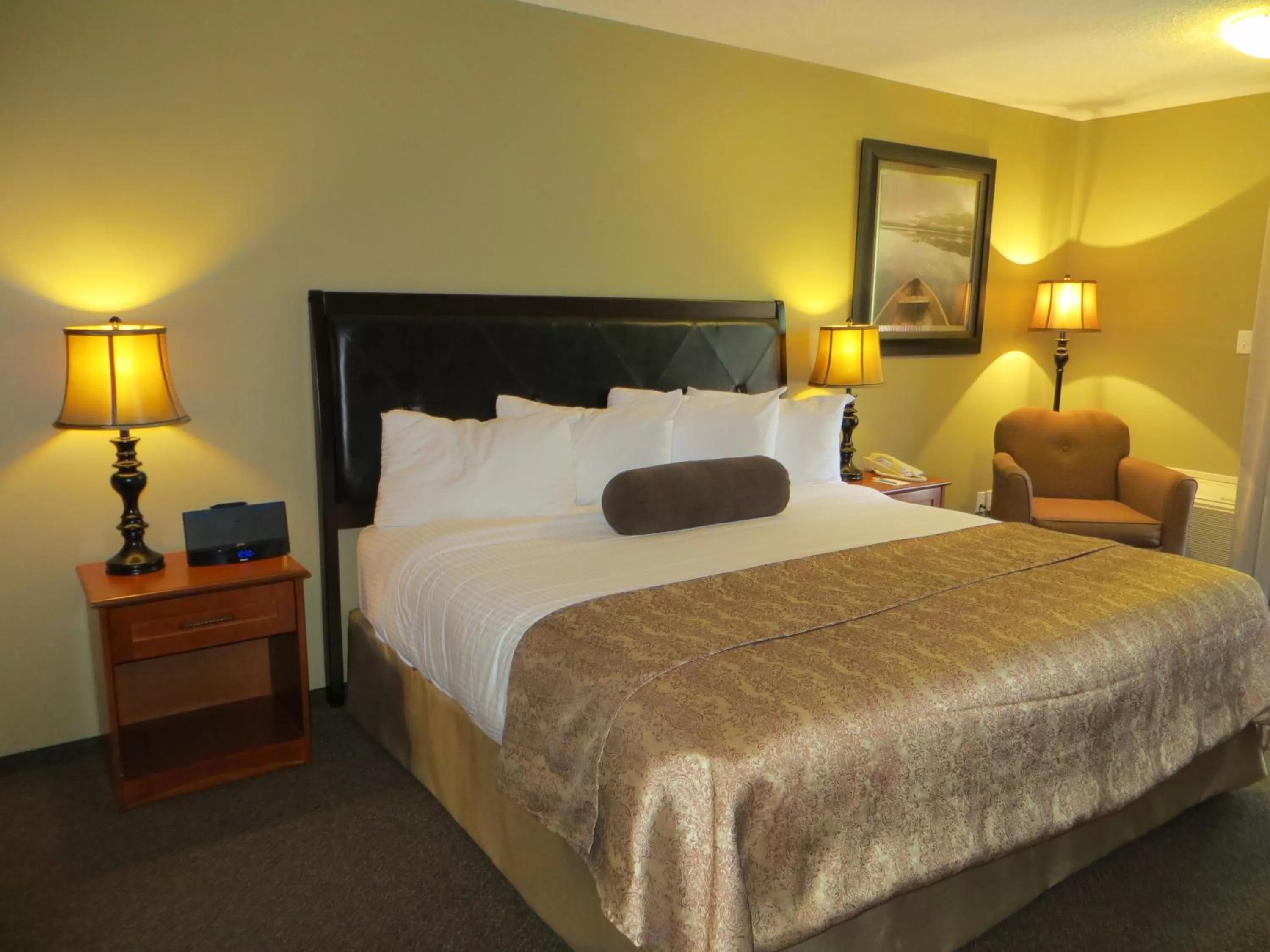 Bed in Village Creek Country Inn