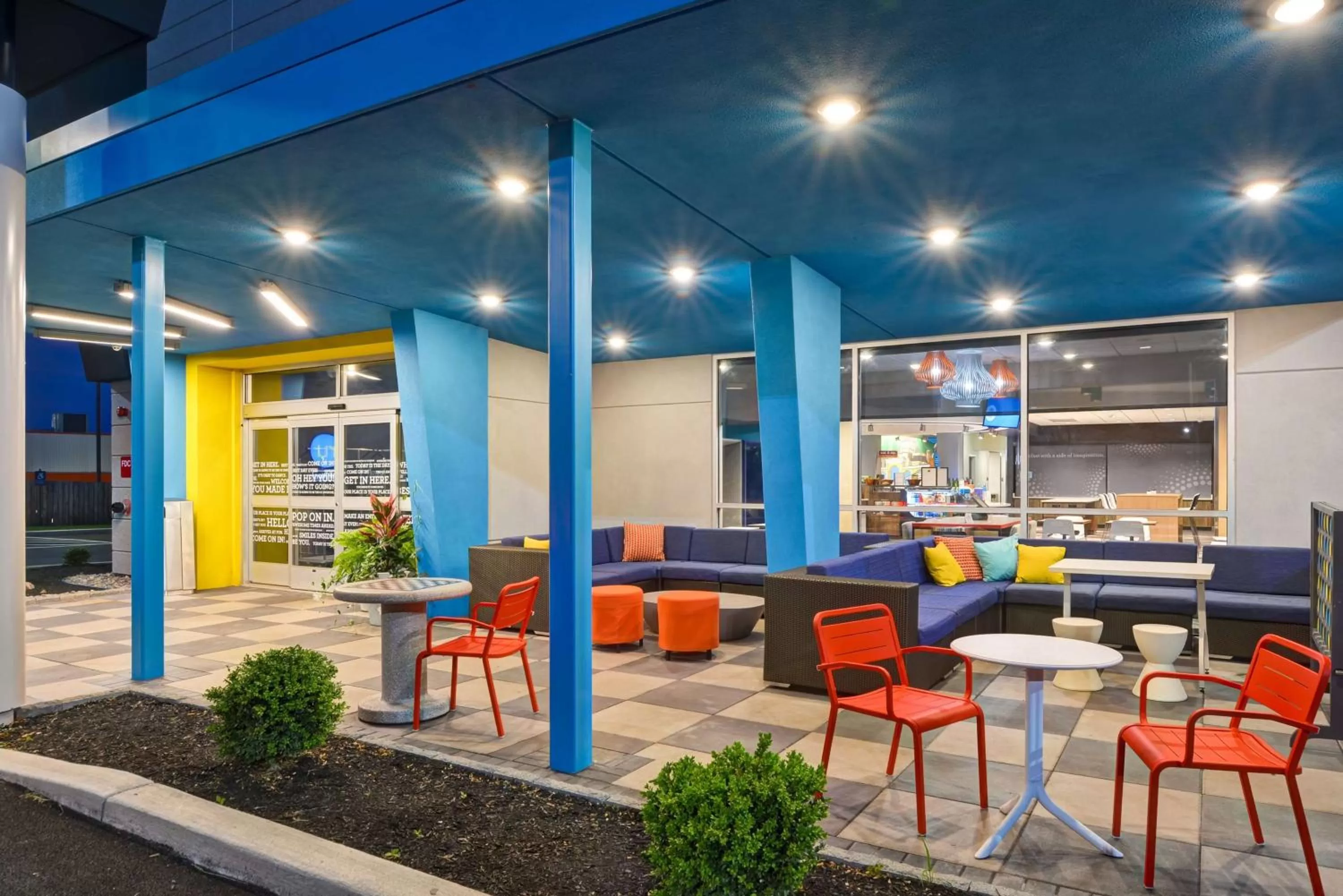 Patio in Tru by Hilton Syracuse North Airport Area