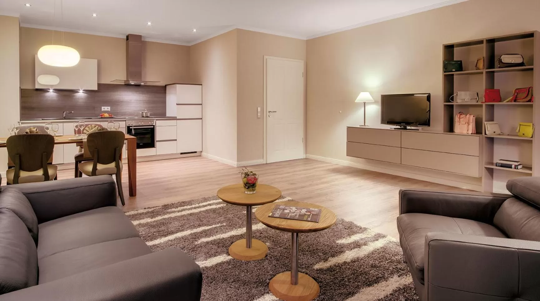 Kitchen or kitchenette in Hotel Villa Toskana