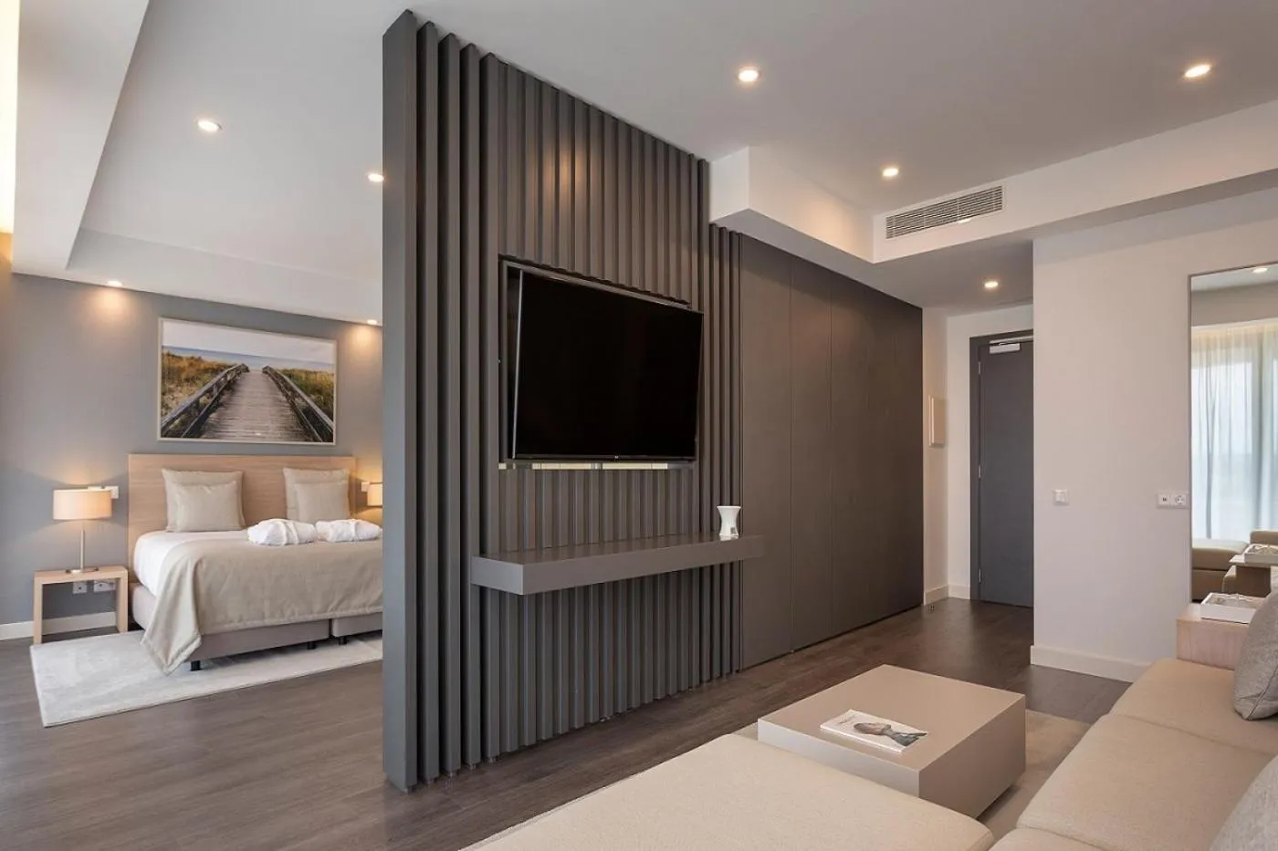 Bed in Longevity Health & Wellness Hotel - Adults Only