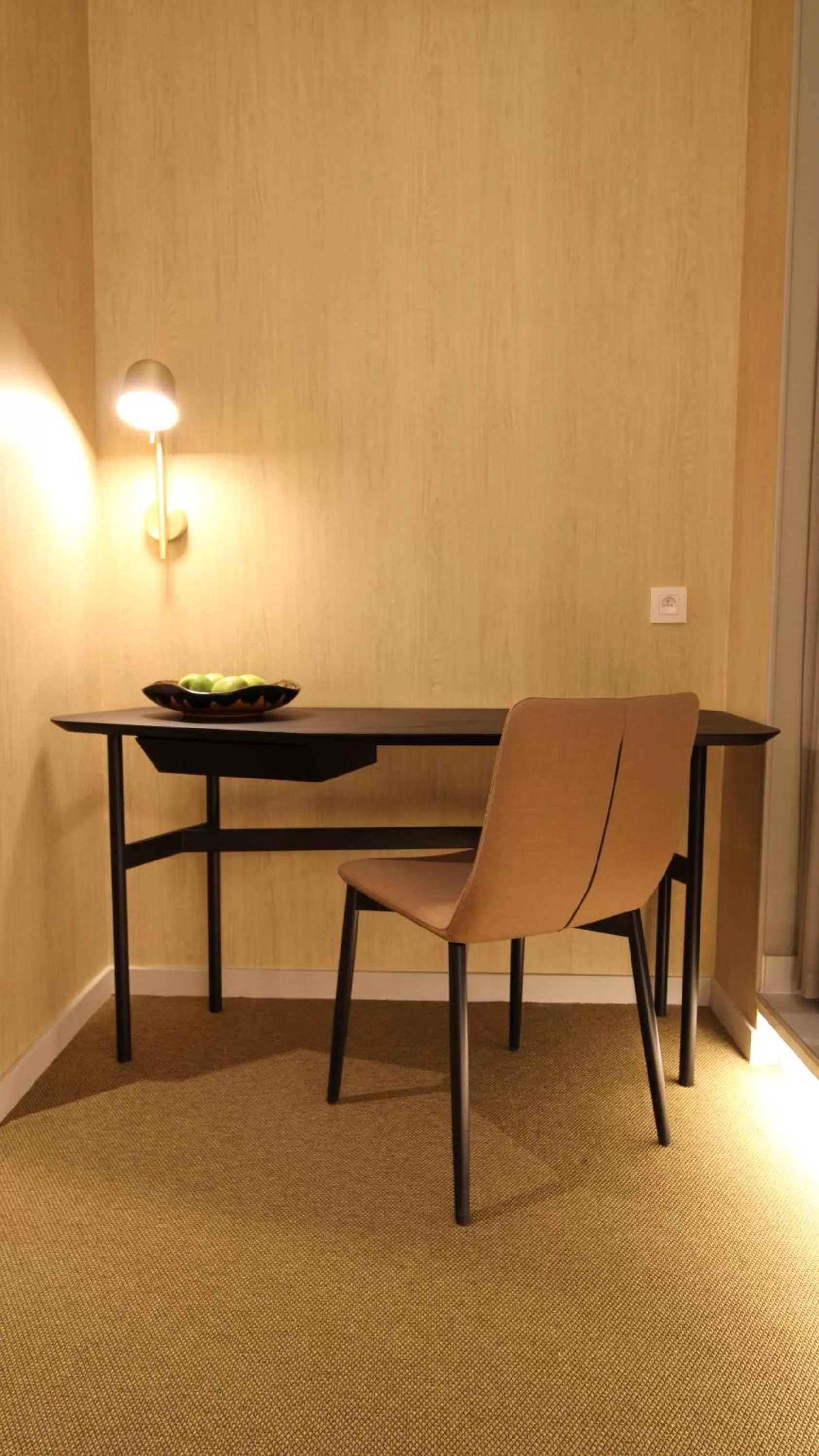 Seating area, Dining Area in MiHotel Sala