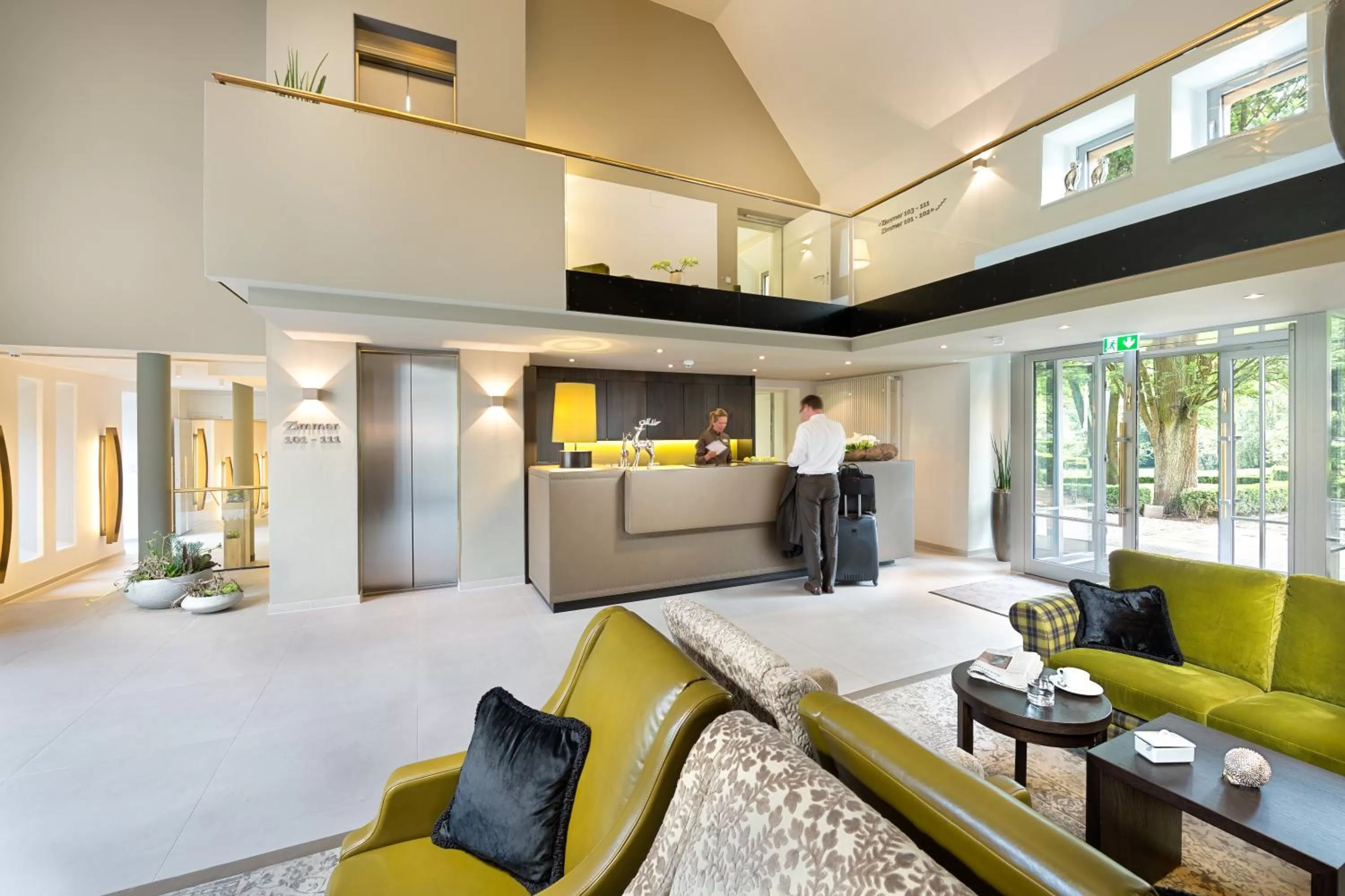 Lobby or reception, Bed in Hotel Jagdschloss Kranichstein