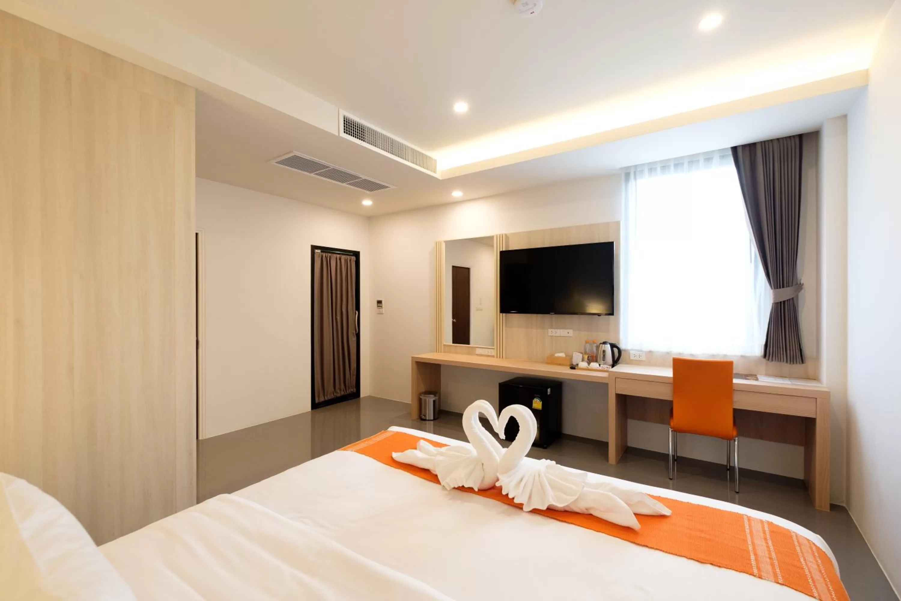 Bedroom, Bed in Monte Maesot hotel