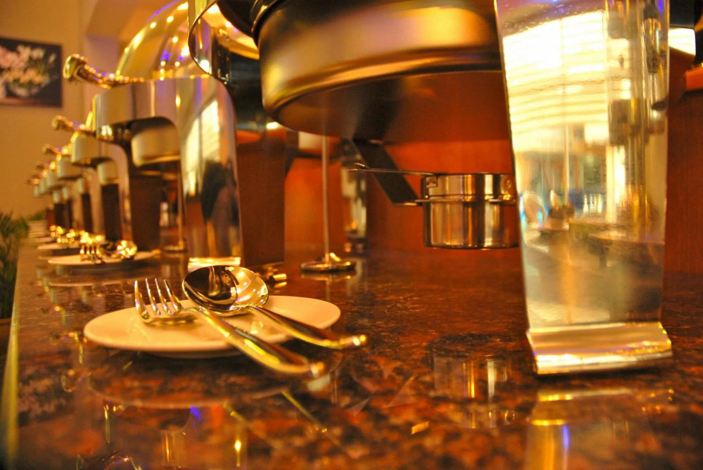 Restaurant/places to eat in The Pavilion Hotel